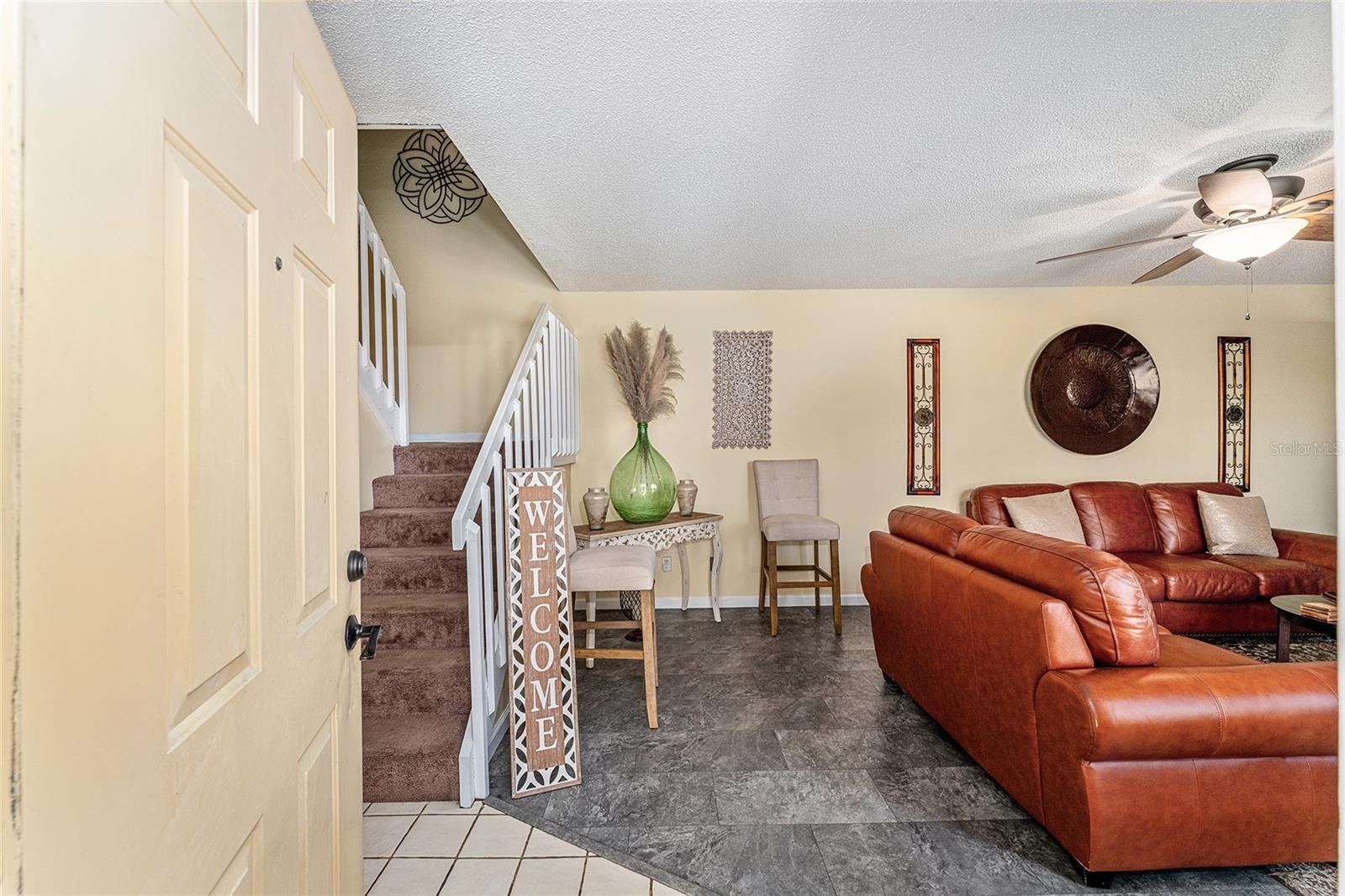 Image 3 of 31 For 2920 Poplar Avenue