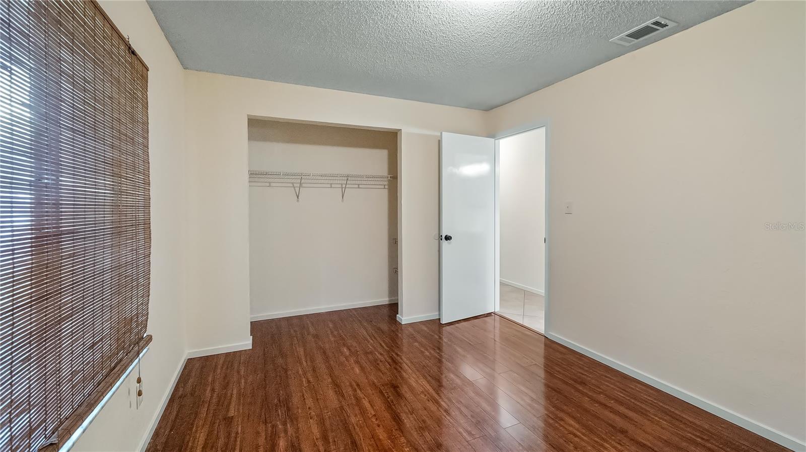 Image 17 of 37 For 15925 Summit Court
