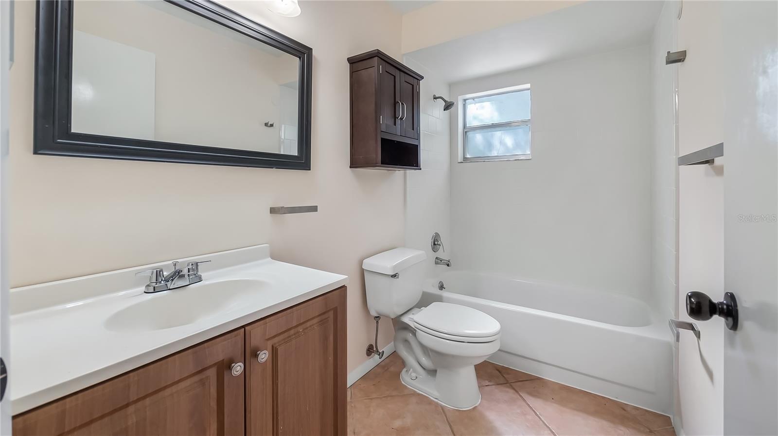 Image 18 of 37 For 15925 Summit Court