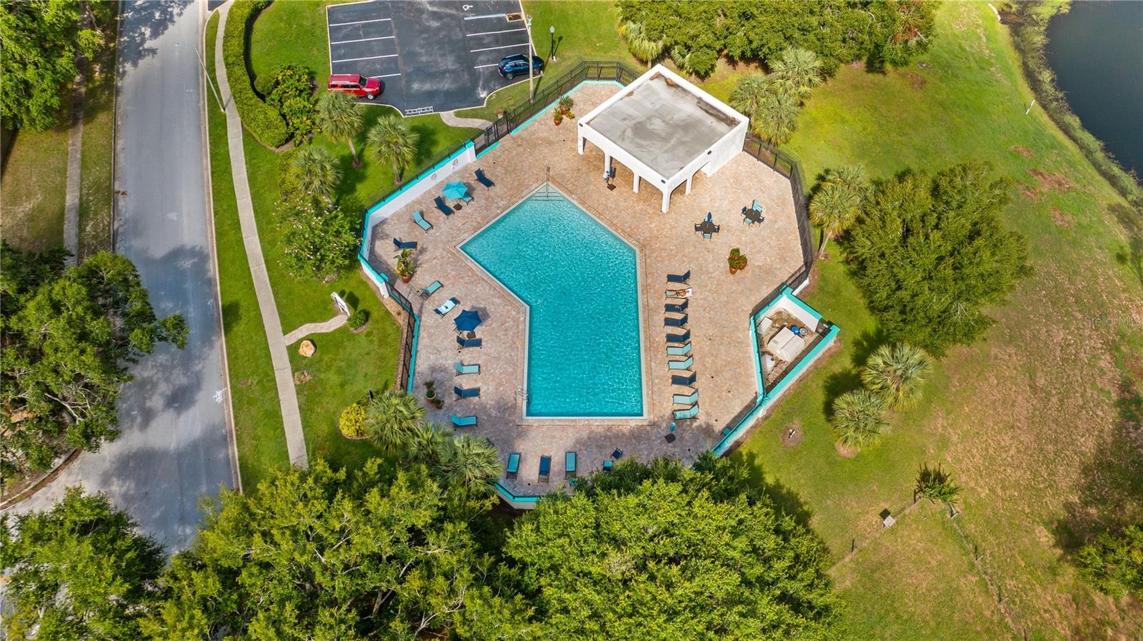 Image 32 of 37 For 15925 Summit Court