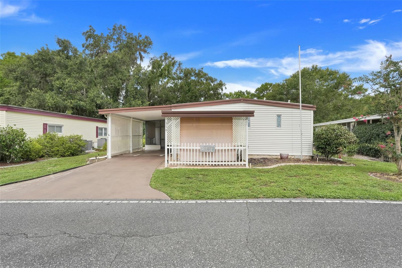 Details for 119 Royal Palm Drive, LEESBURG, FL 34748