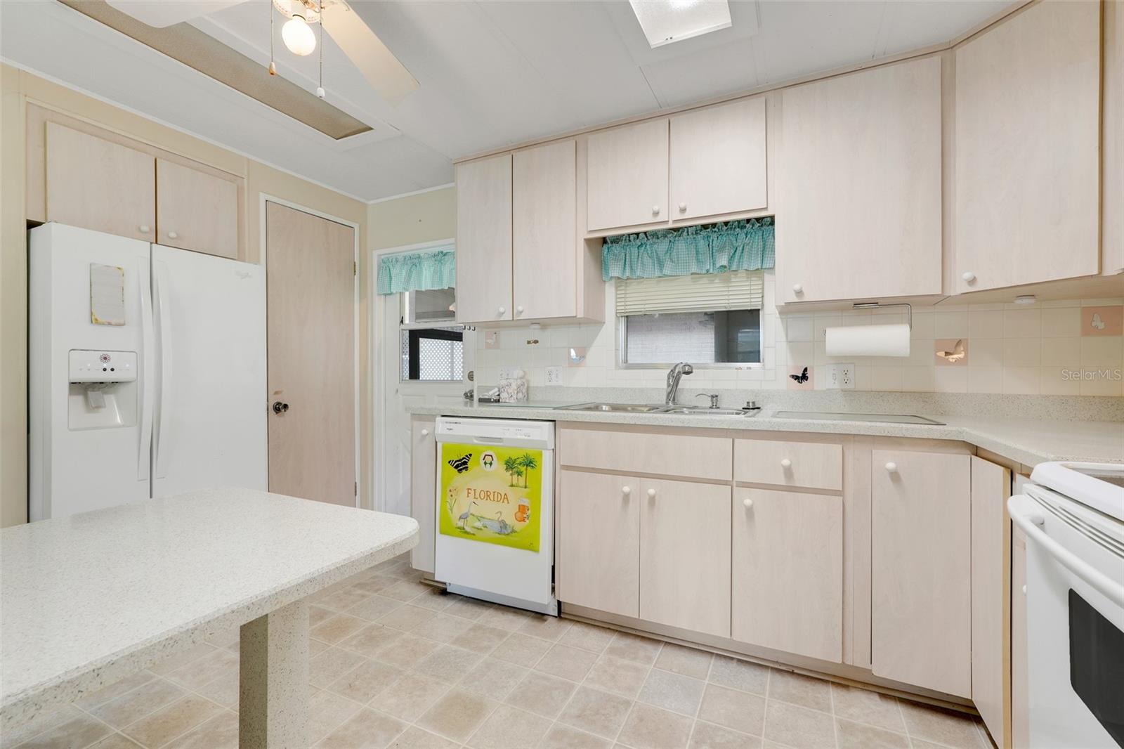 Image 16 of 55 For 119 Royal Palm Drive