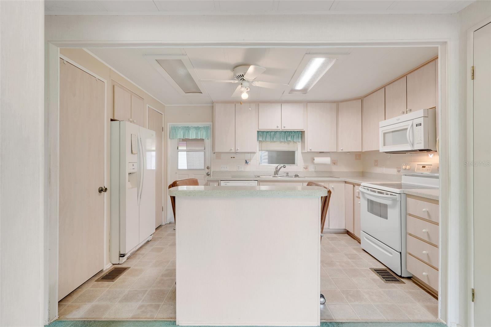 Image 17 of 55 For 119 Royal Palm Drive