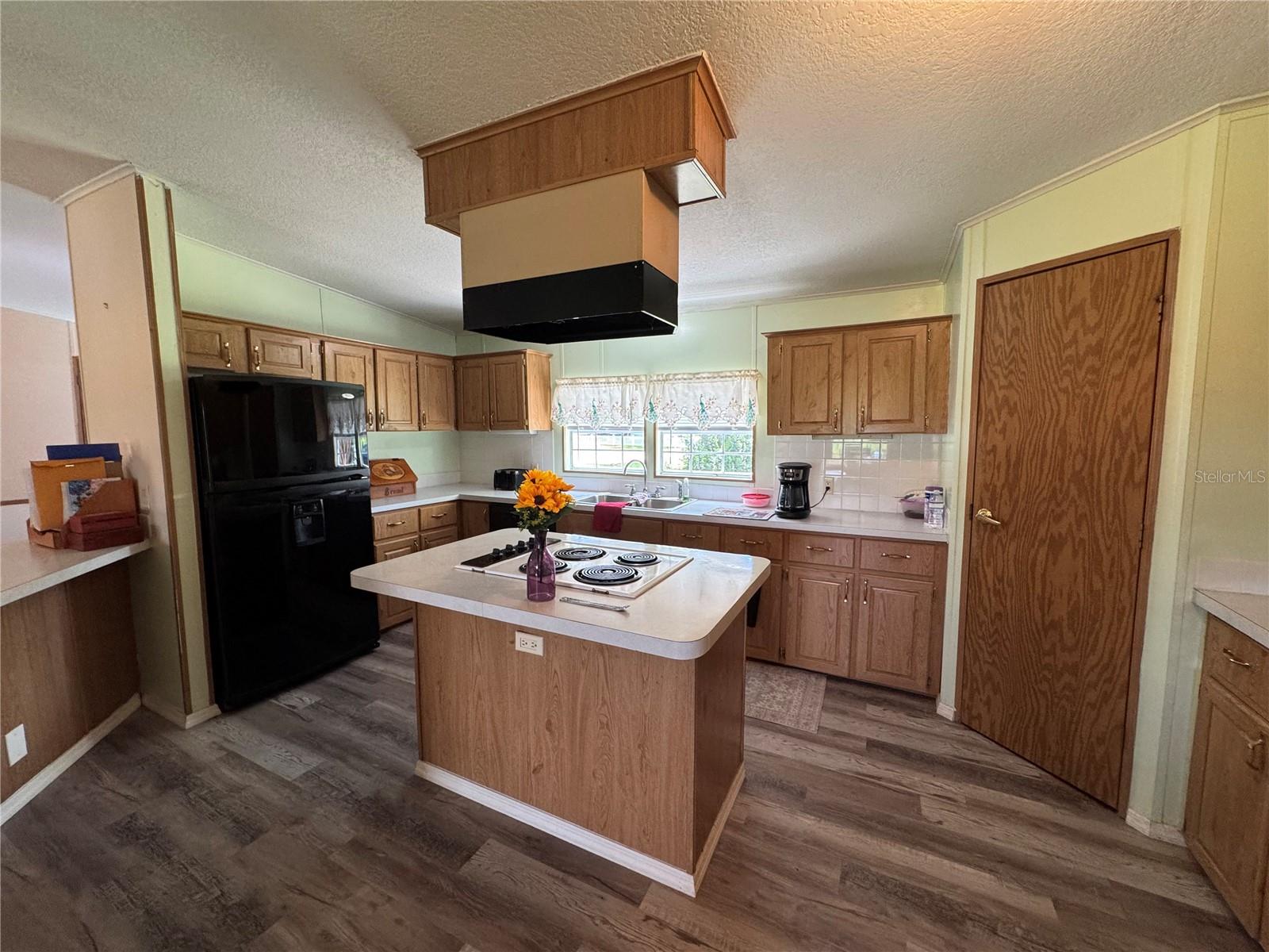 Image 12 of 39 For 10865 Timucuan Road
