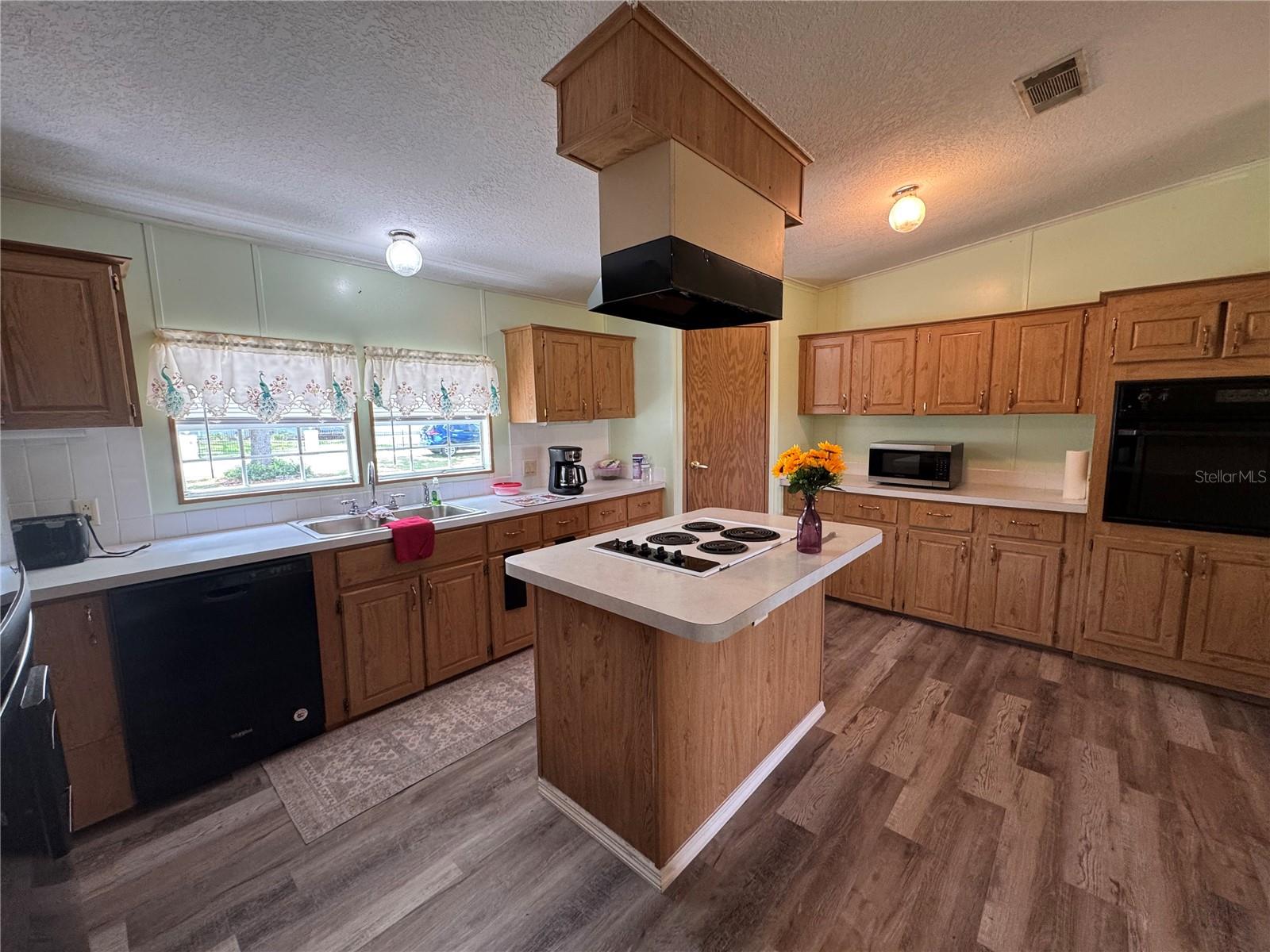 Image 14 of 39 For 10865 Timucuan Road