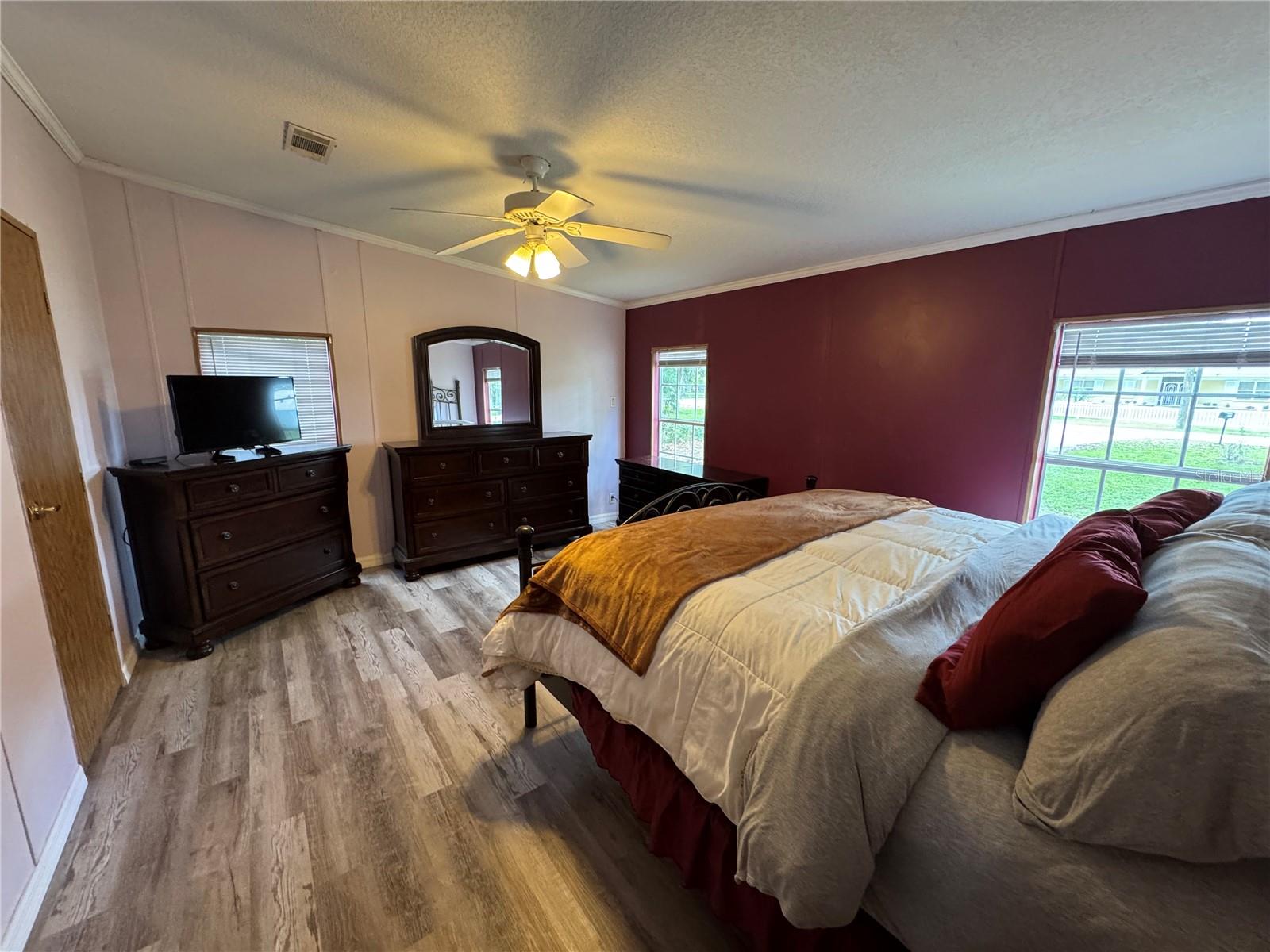 Image 15 of 39 For 10865 Timucuan Road