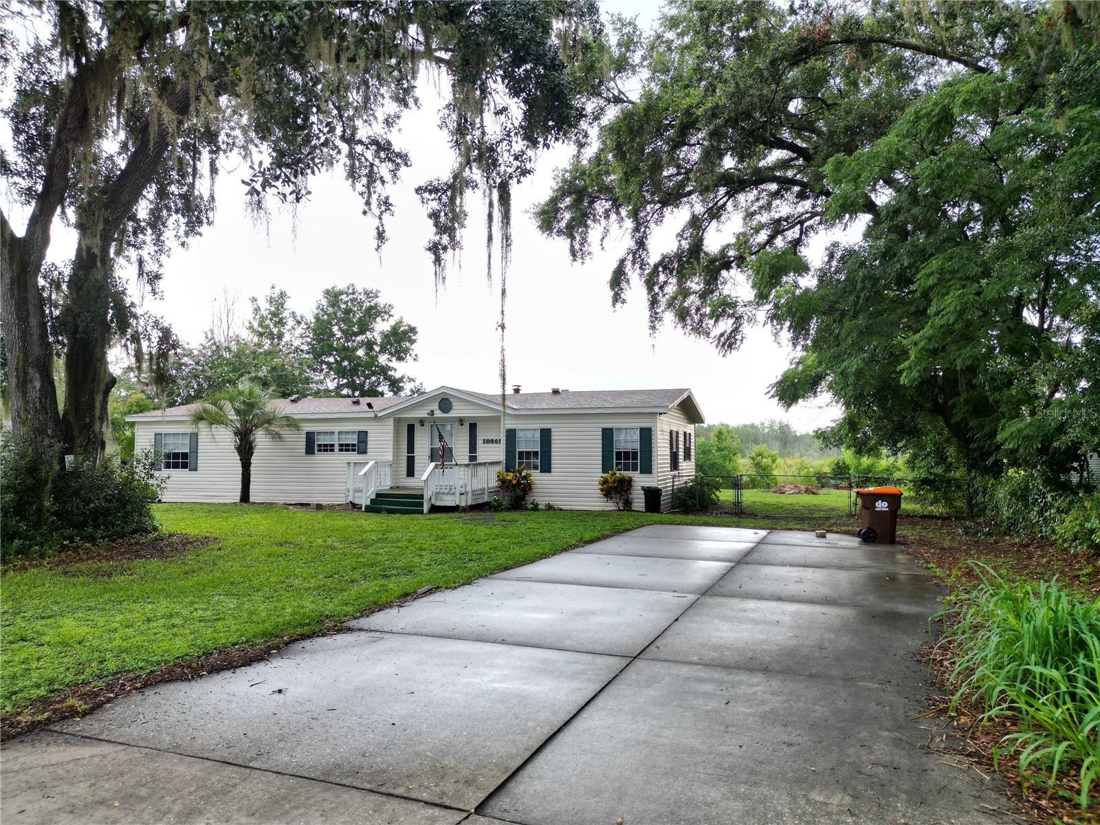 Image 38 of 39 For 10865 Timucuan Road