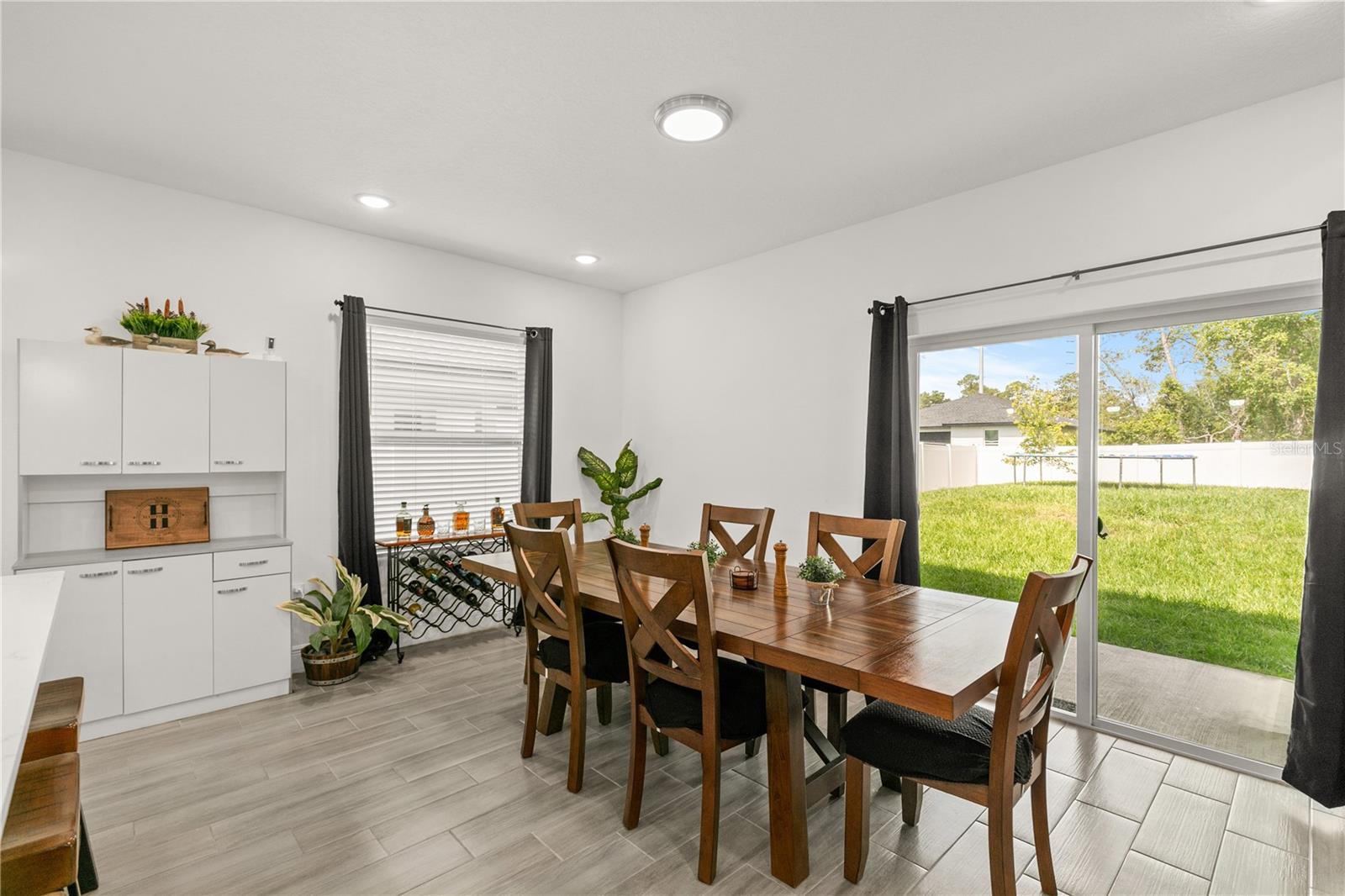 Image 13 of 36 For 1620 6th Avenue
