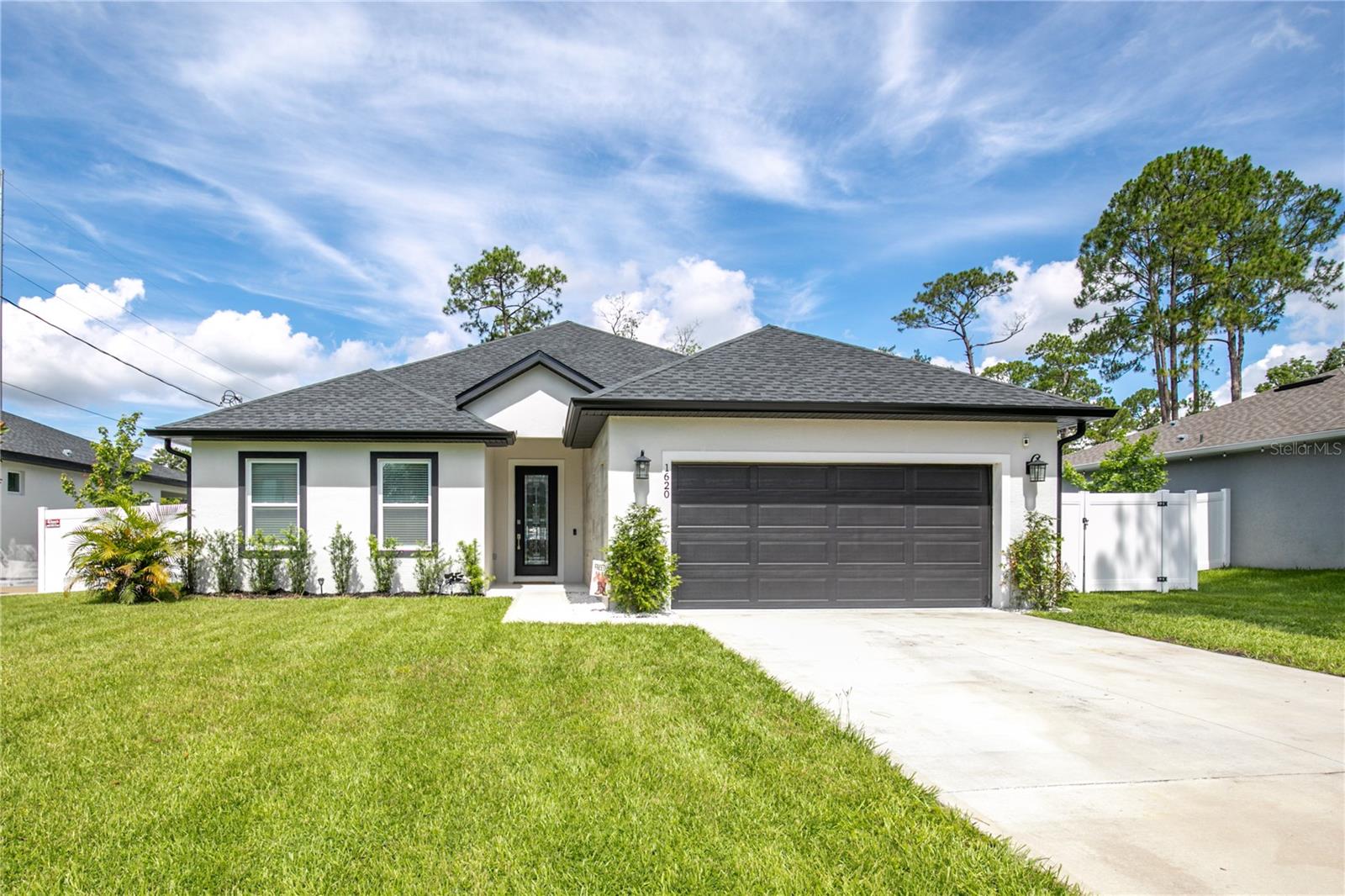 Image 2 of 36 For 1620 6th Avenue