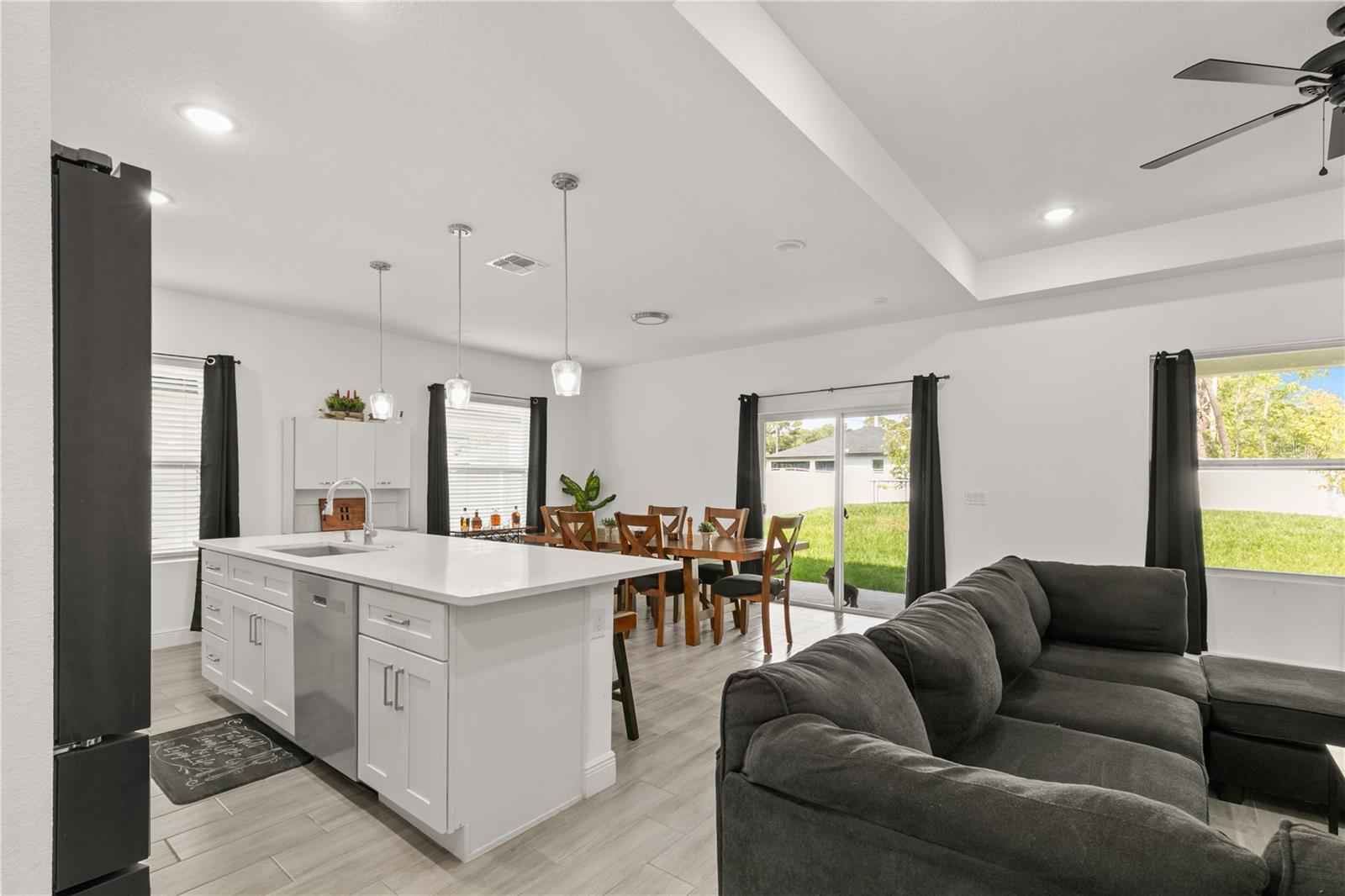 Image 5 of 36 For 1620 6th Avenue