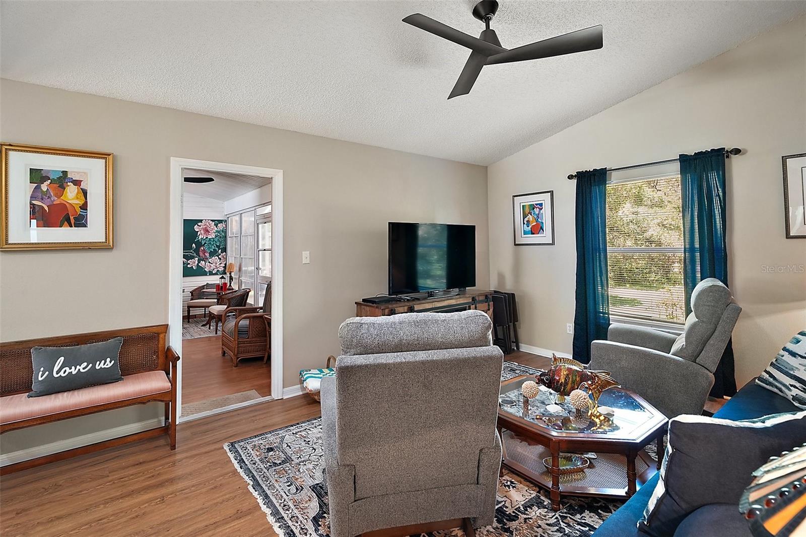 Image 17 of 35 For 4300 Leafway Circle