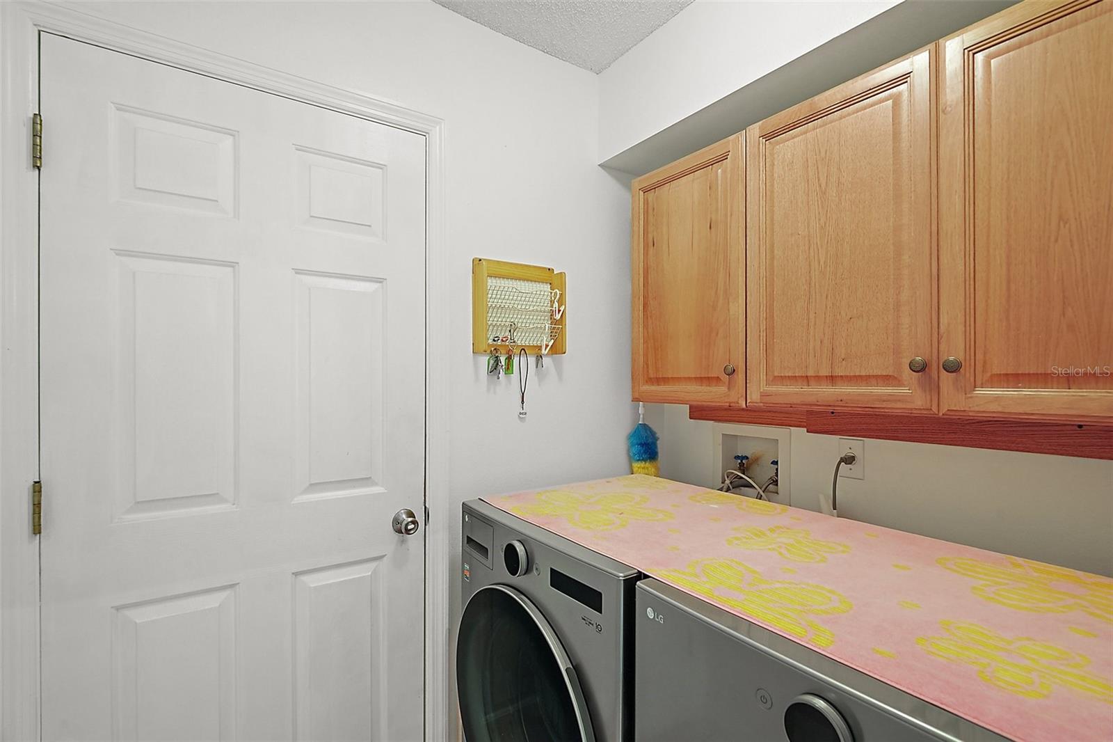 Image 29 of 35 For 4300 Leafway Circle