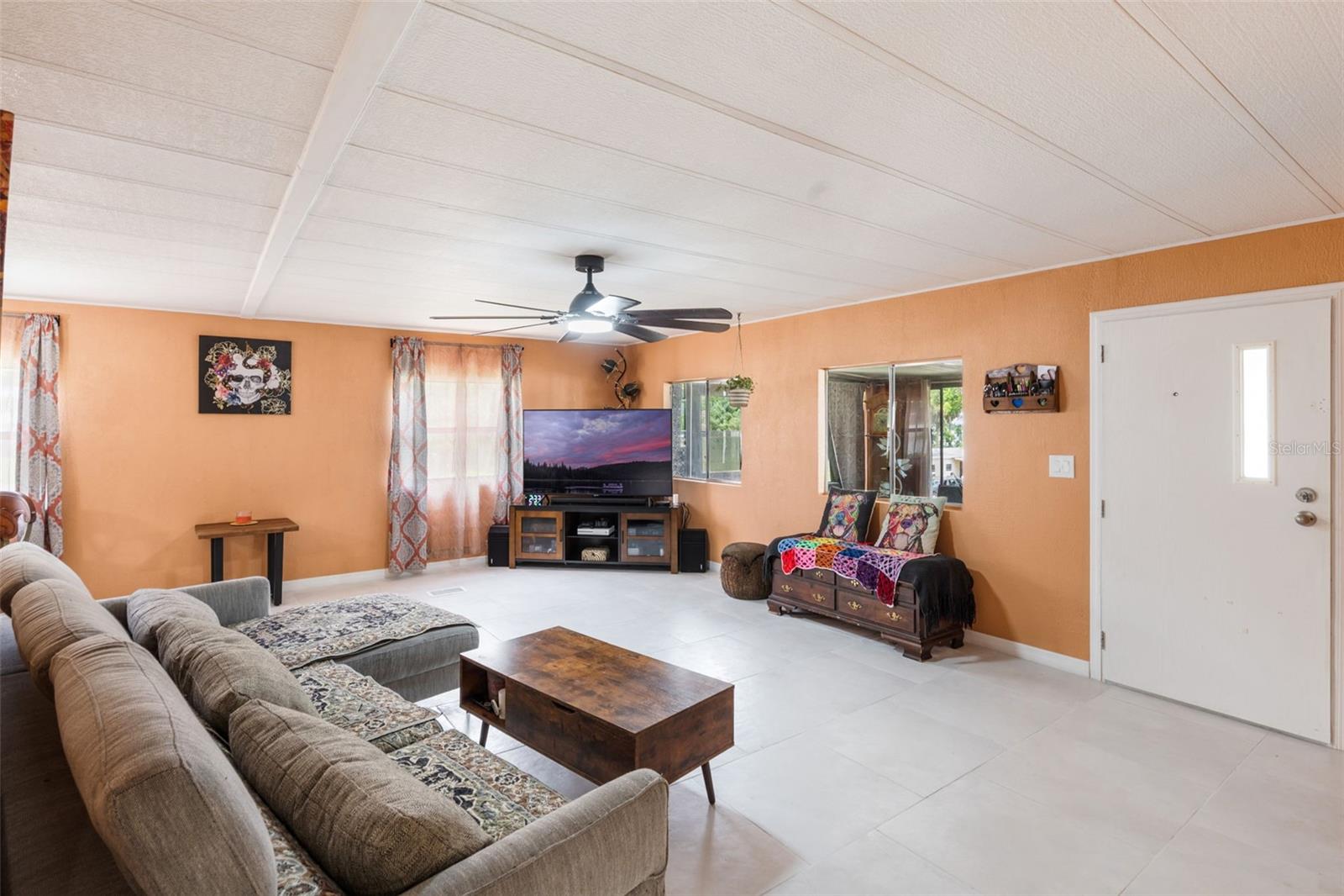 Image 12 of 18 For 17511 Palm Drive