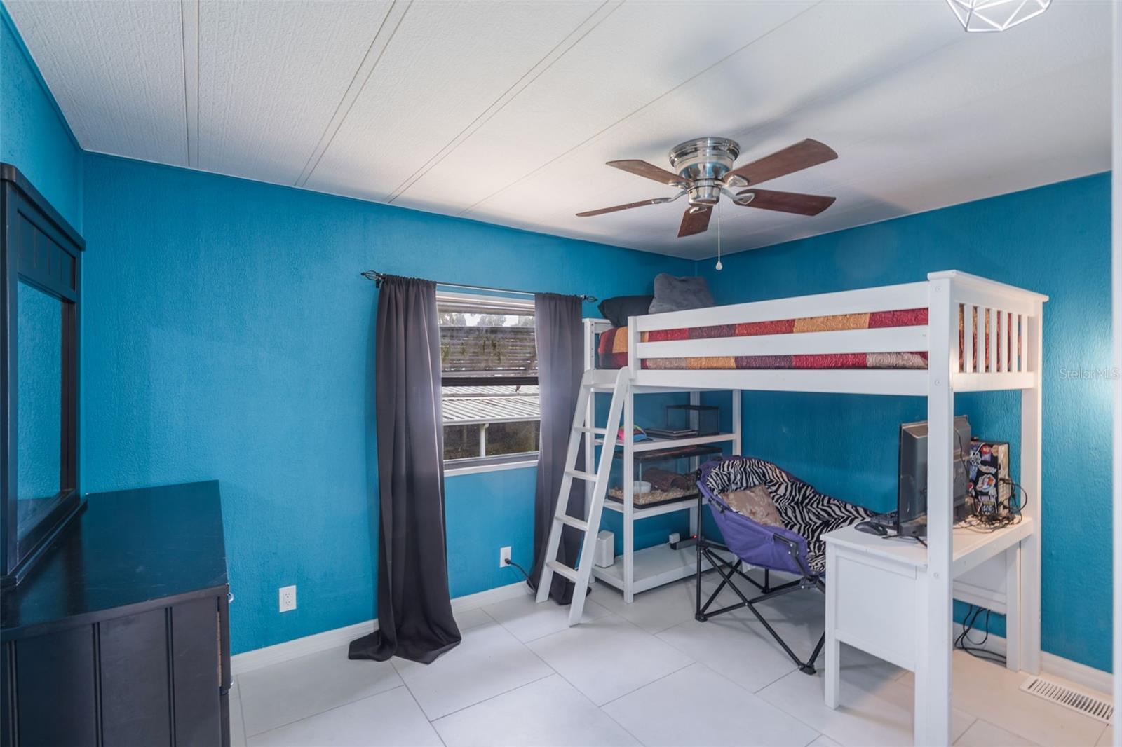 Image 15 of 18 For 17511 Palm Drive