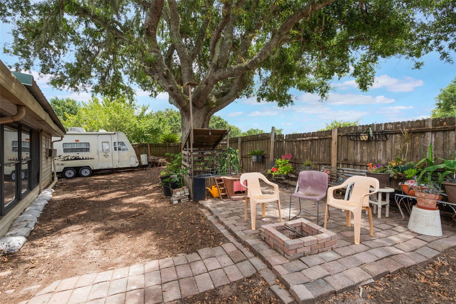 Image 5 of 18 For 17511 Palm Drive