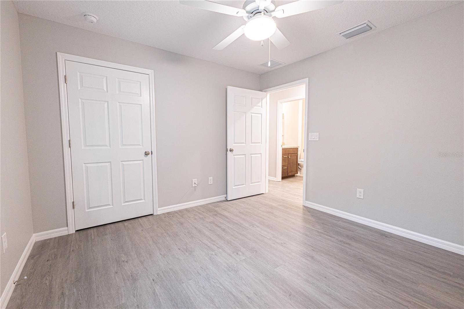 Image 11 of 20 For 8161 Cr 647  