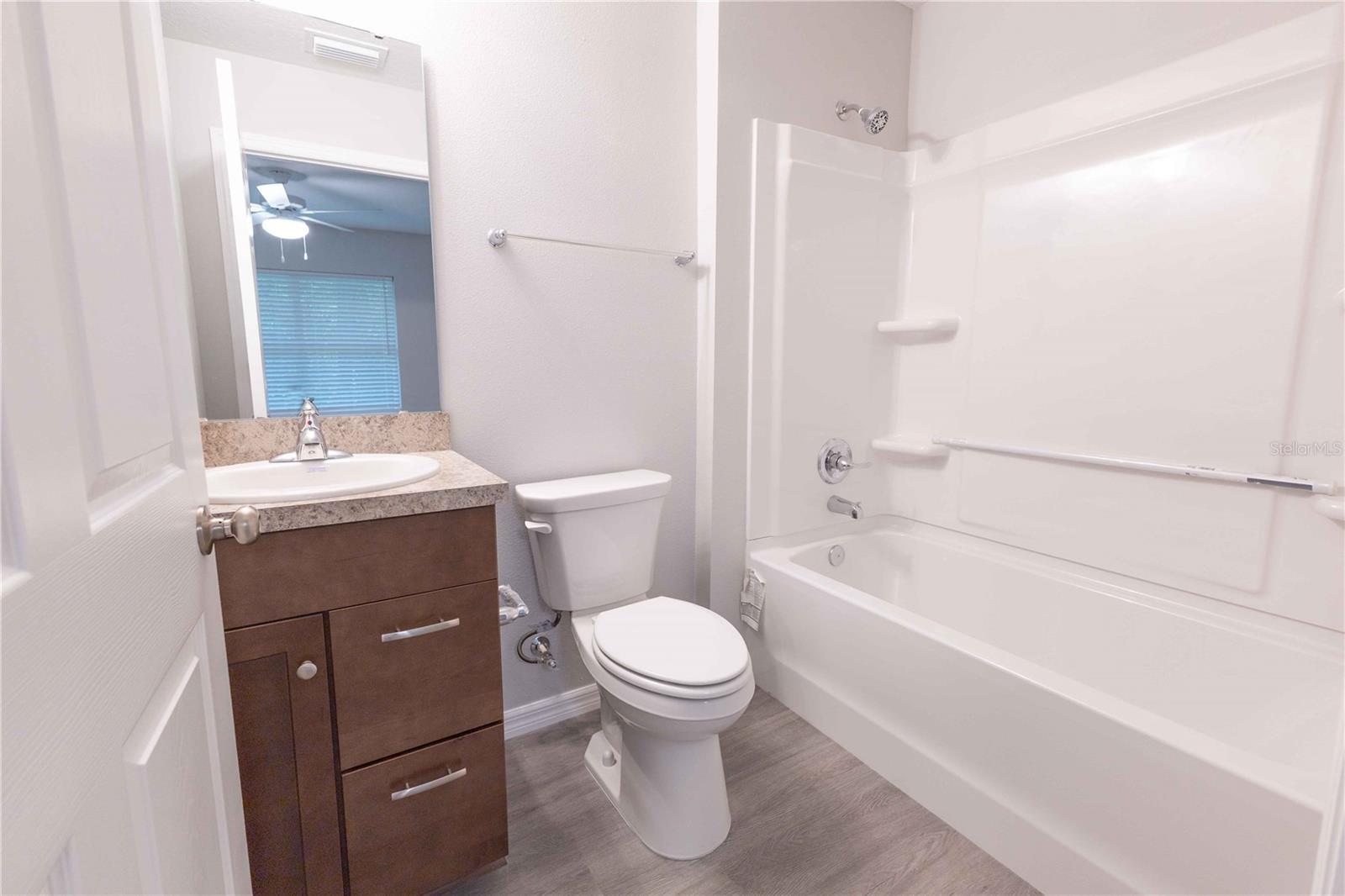 Image 15 of 20 For 8161 Cr 647  