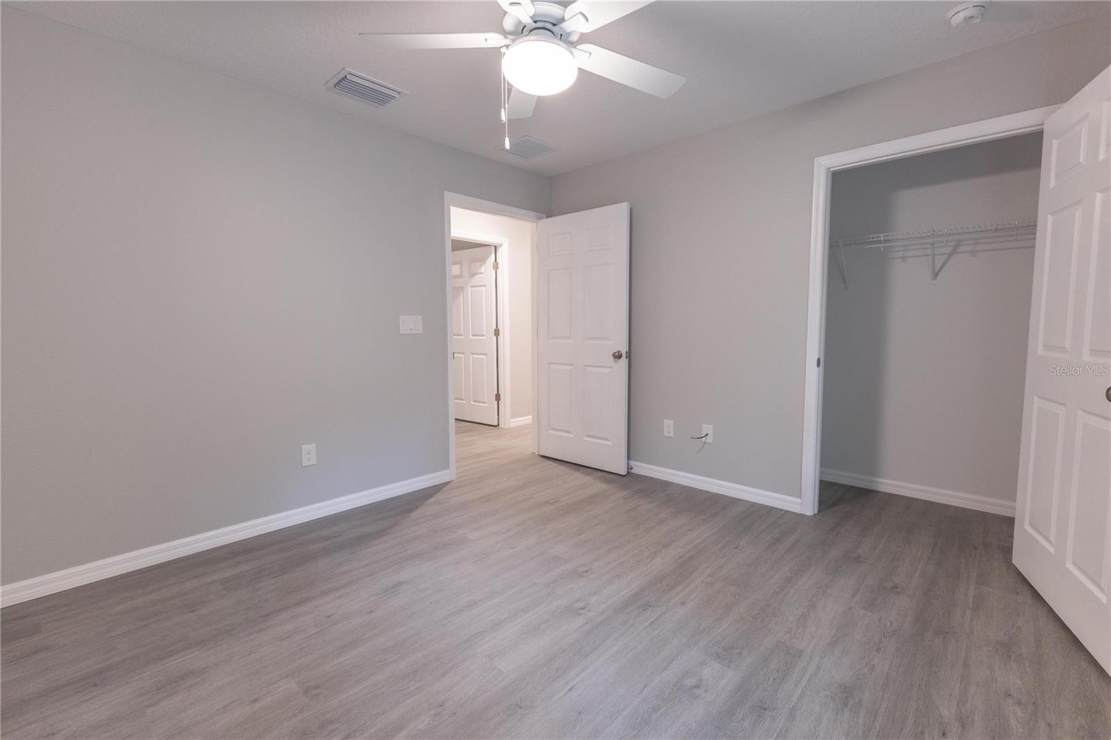 Image 17 of 20 For 8161 Cr 647  