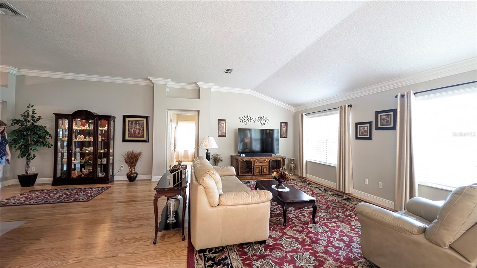 Image 14 of 46 For 1105 San Remo Lane