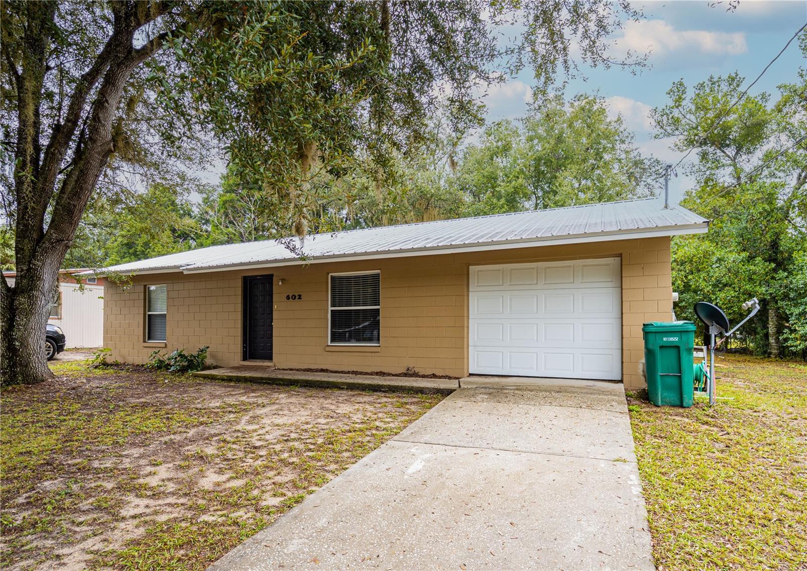 Image 6 of 14 For 601 Pleasantdale Drive