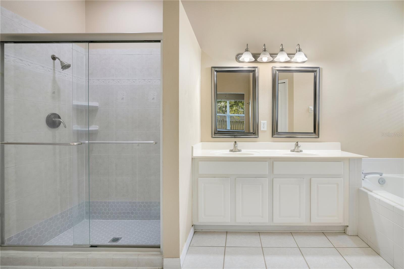 Image 17 of 30 For 14327 Cheverleigh Drive