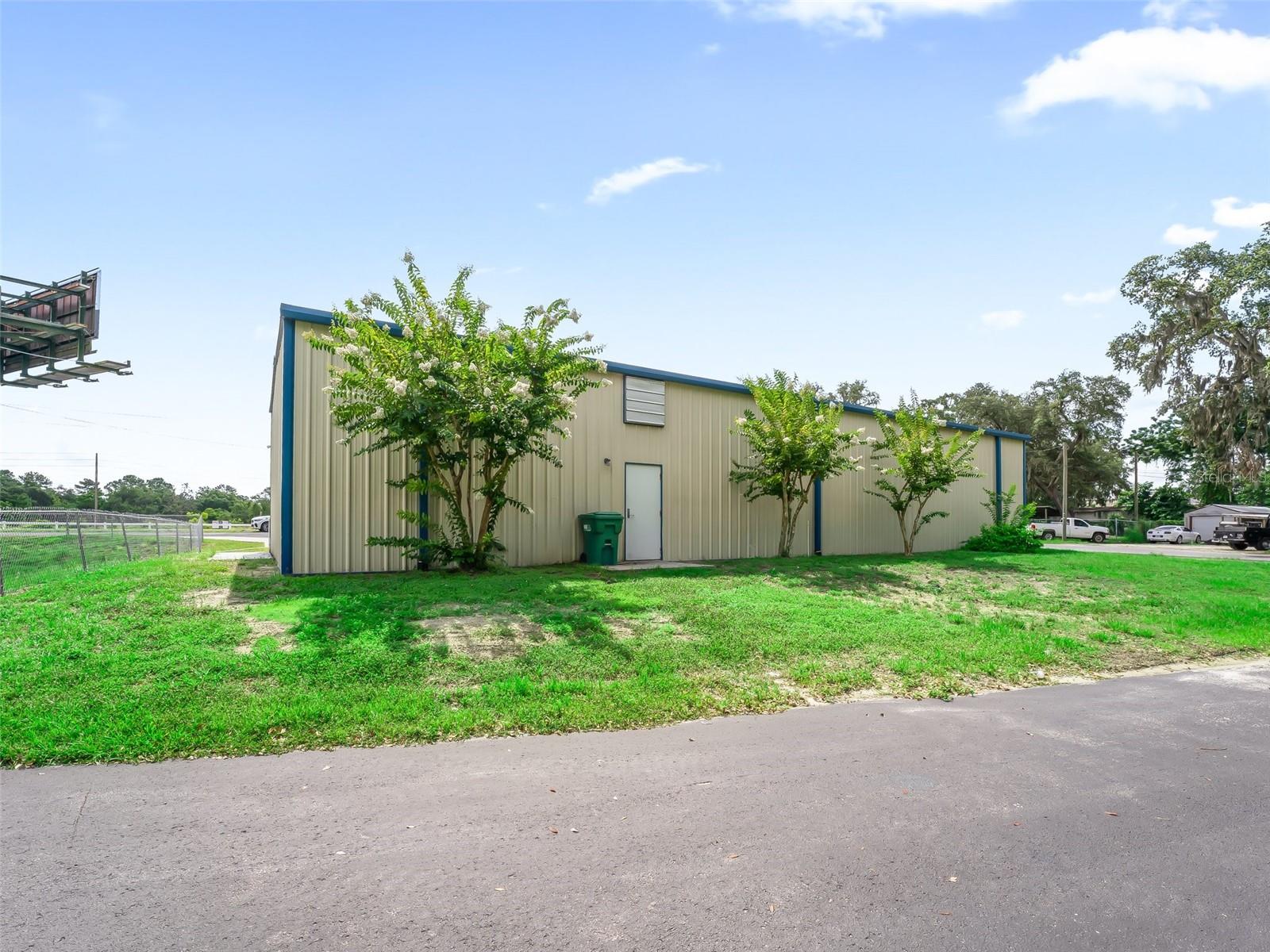 Image 11 of 39 For 301 Beam Street