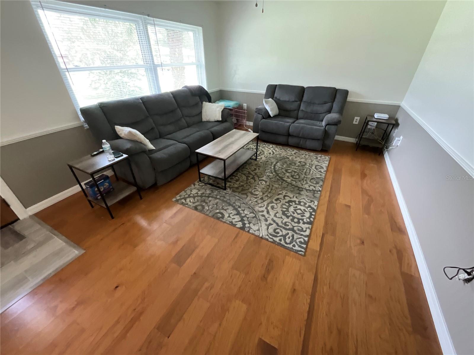 Image 11 of 34 For 11888 71st Avenue Road