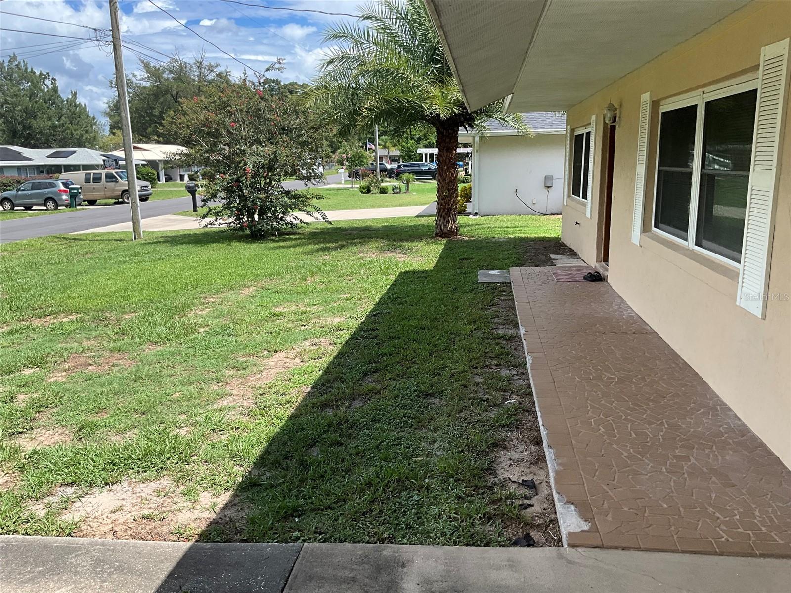 Image 4 of 34 For 11888 71st Avenue Road