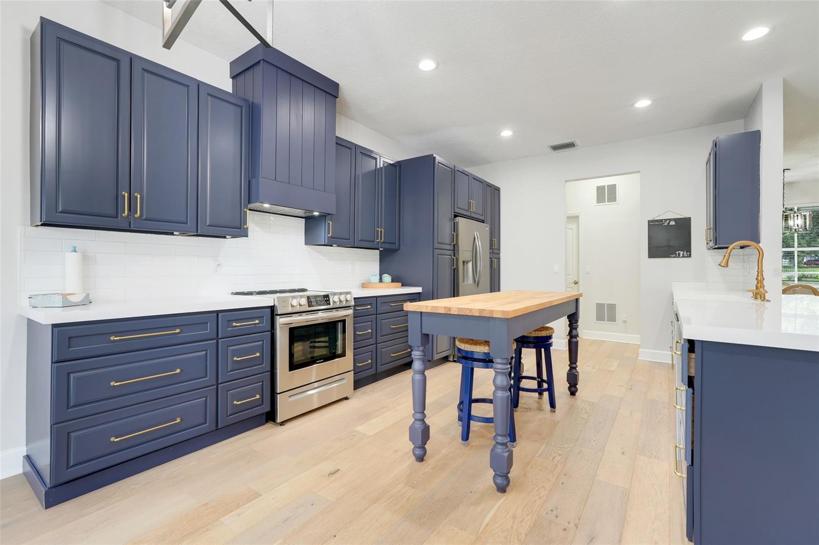 Image 14 of 38 For 15629 Catherine Circle