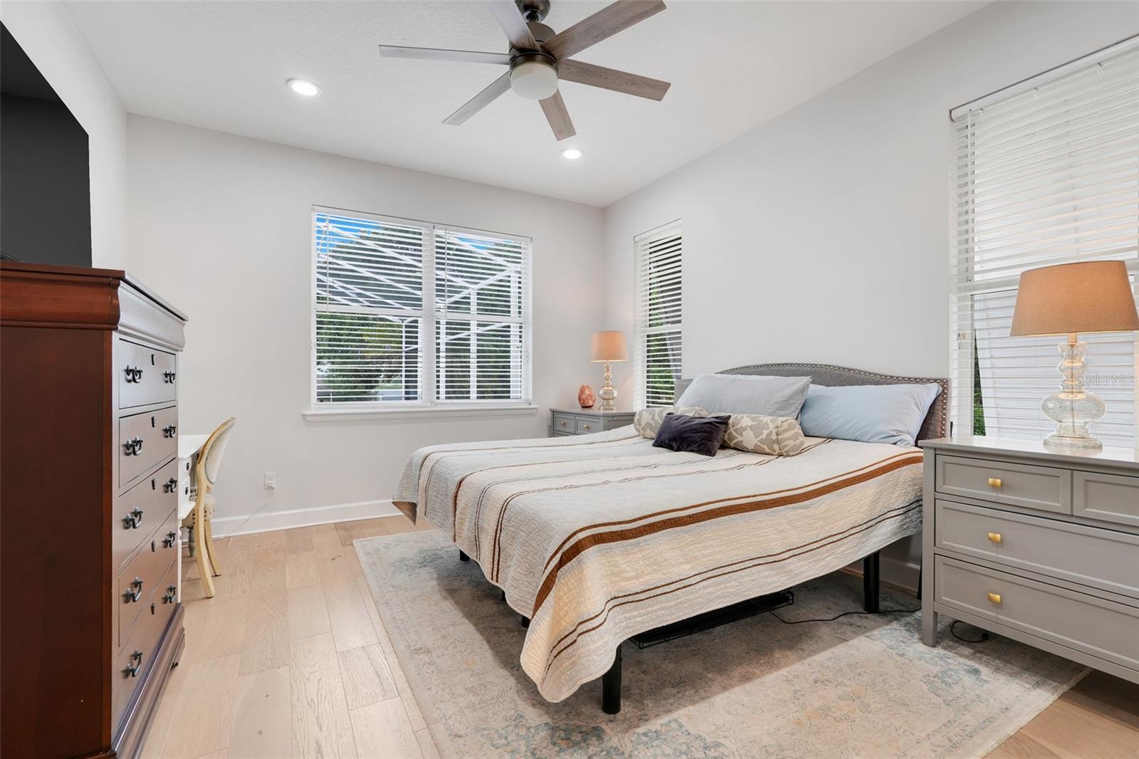 Image 17 of 38 For 15629 Catherine Circle