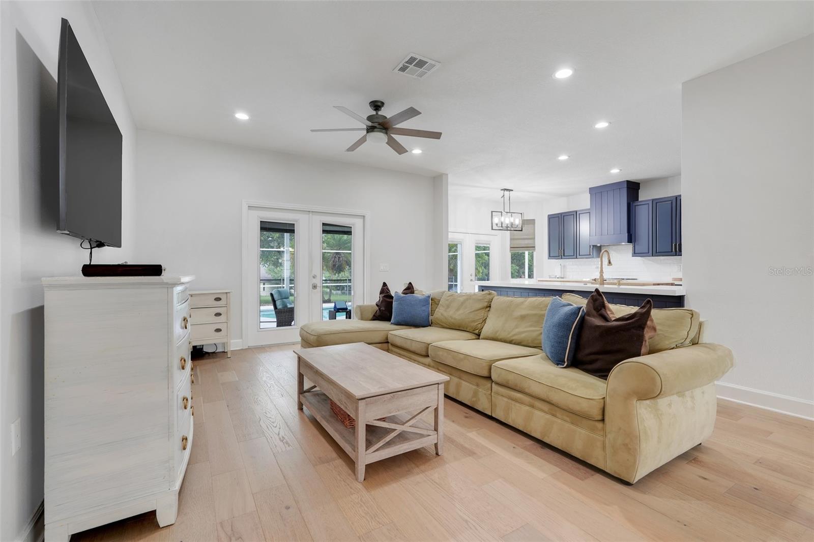 Image 8 of 38 For 15629 Catherine Circle