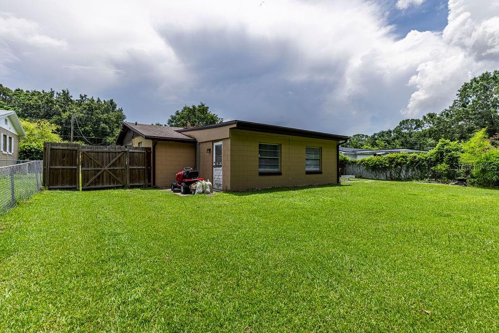 Image 23 of 29 For 1415 Braebury Drive