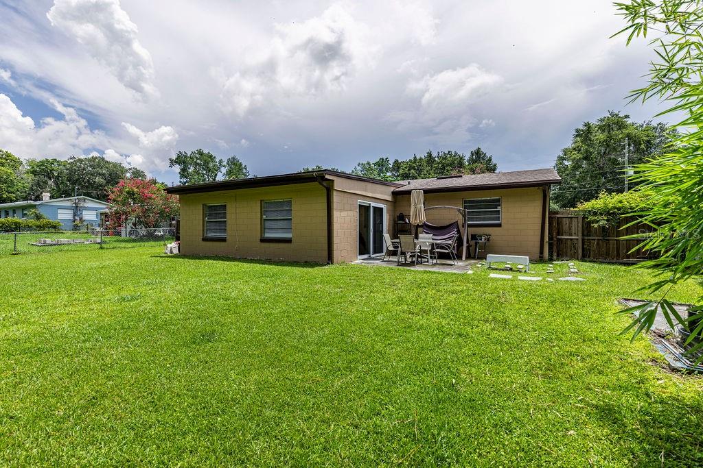 Image 4 of 29 For 1415 Braebury Drive