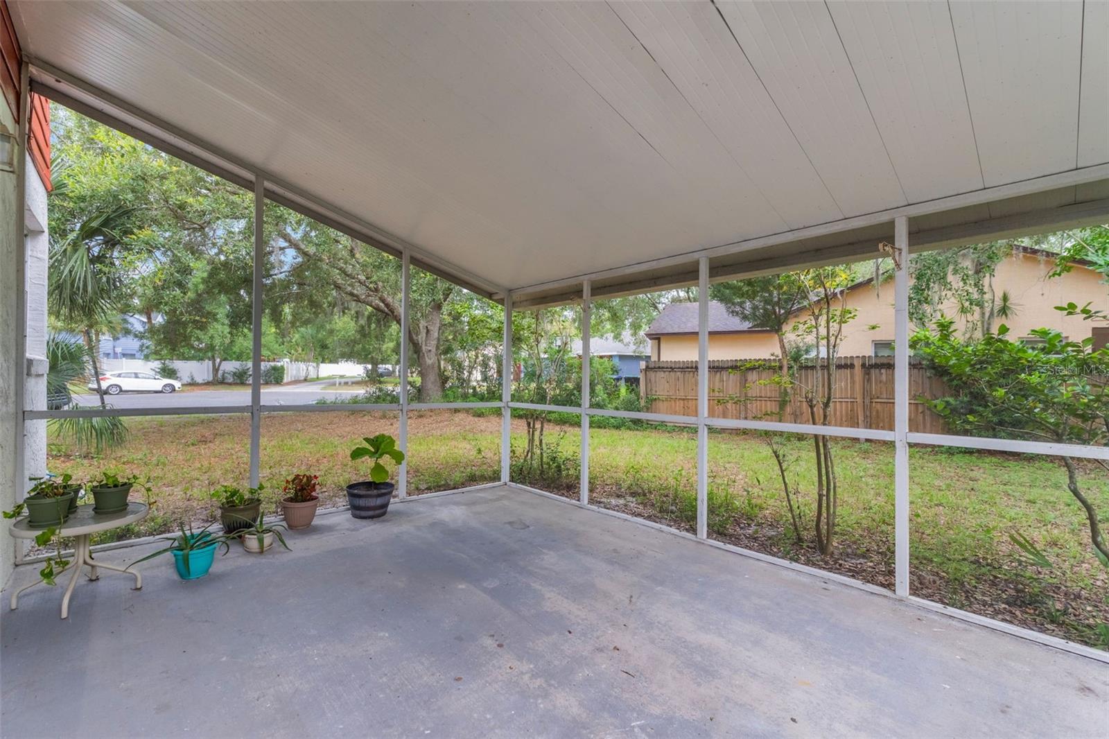 Image 18 of 33 For 3904 Valencia Grove Lane