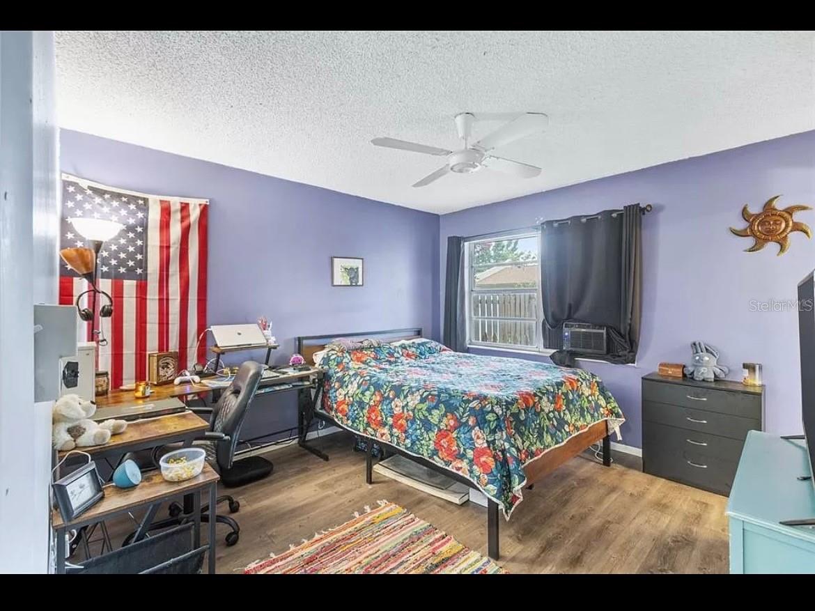 Image 15 of 19 For 3015 Casselwood Street