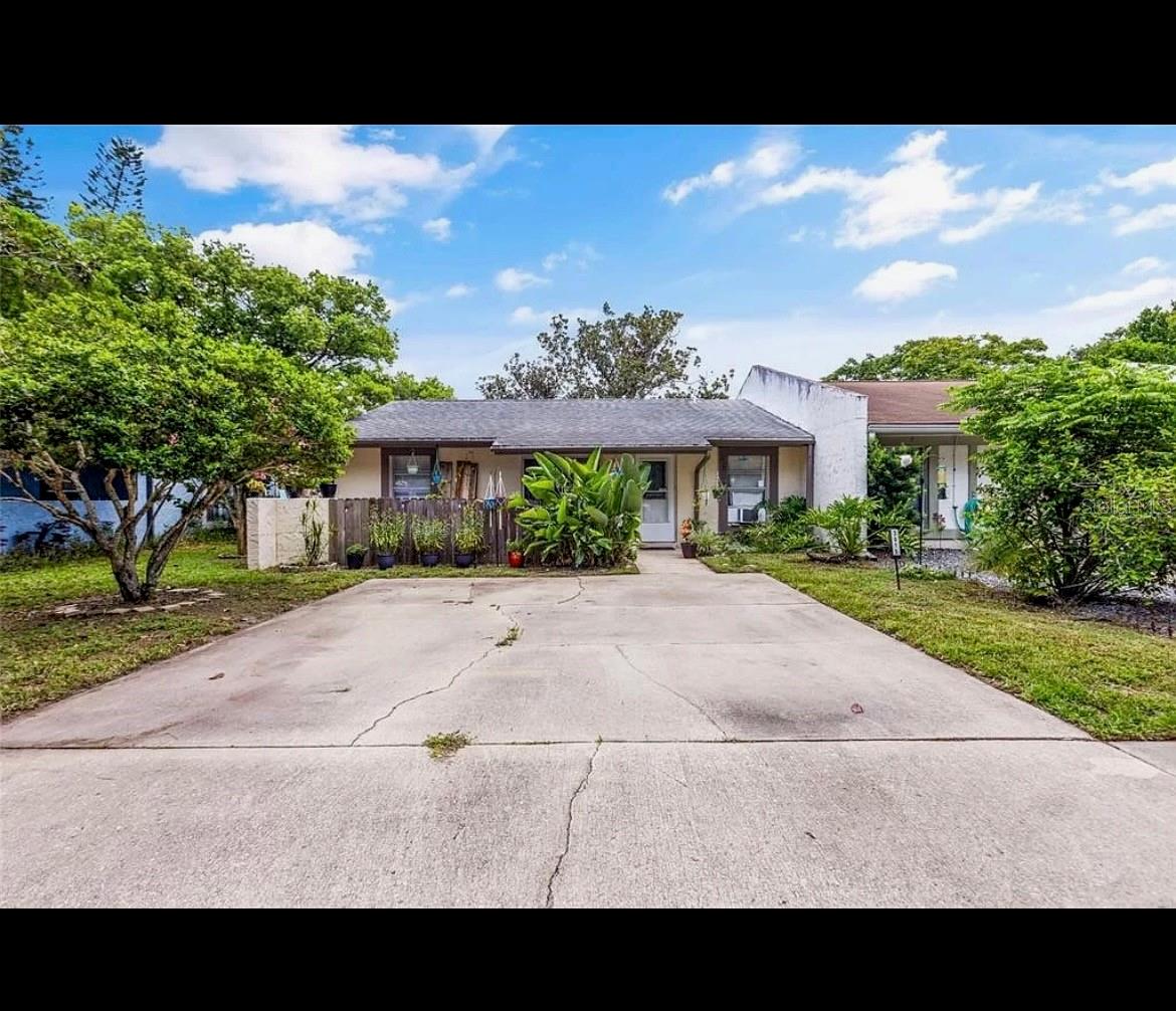 Image 2 of 19 For 3015 Casselwood Street