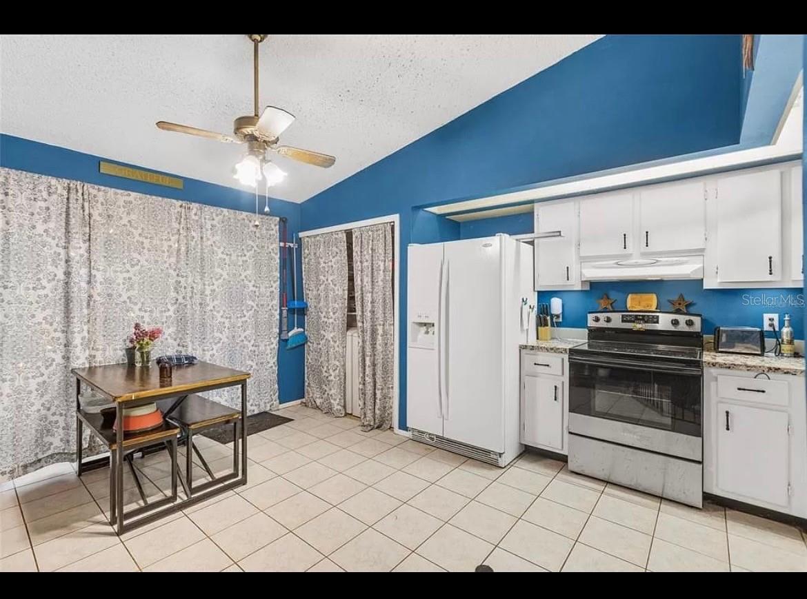 Image 9 of 19 For 3015 Casselwood Street