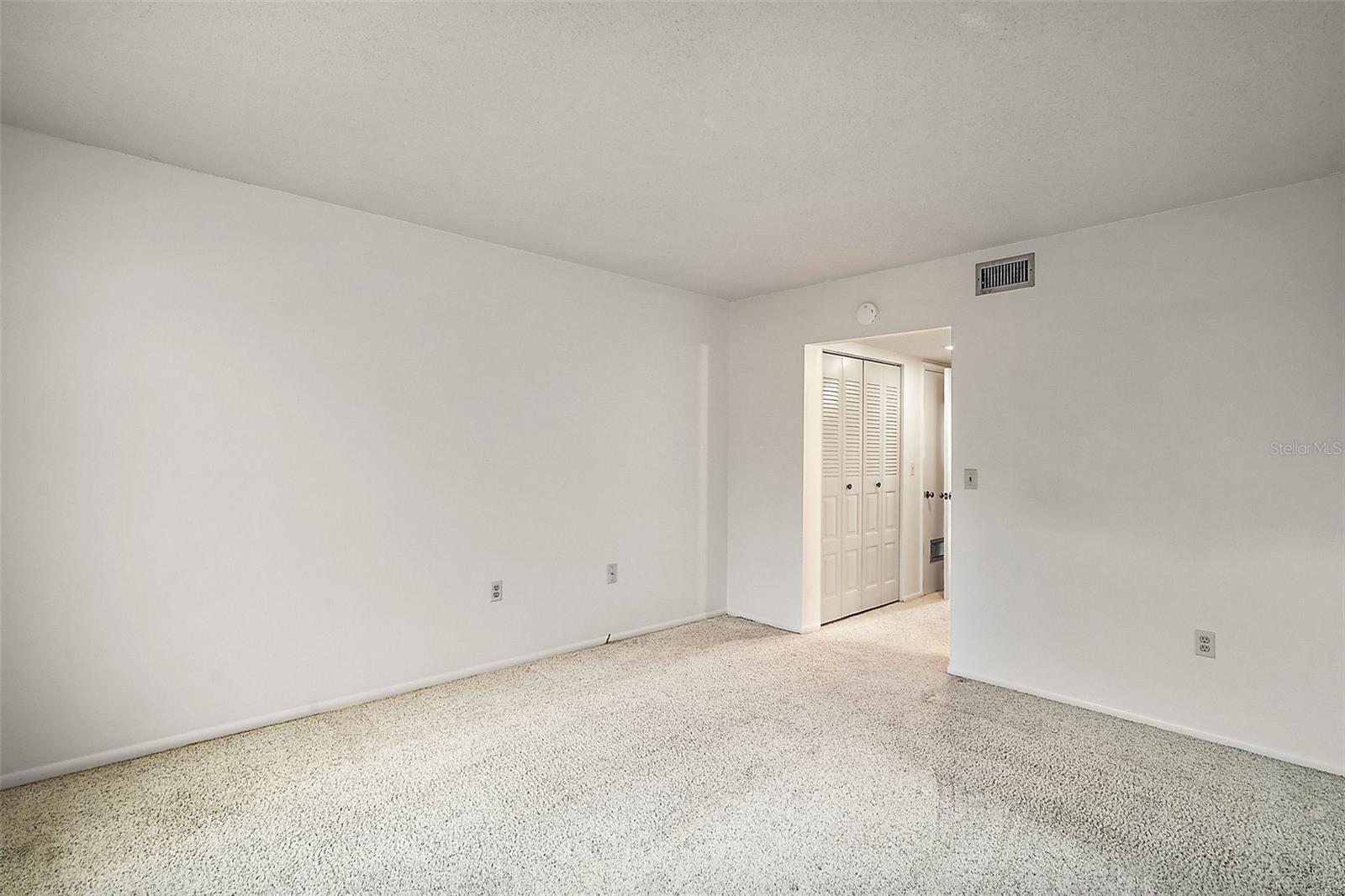 Image 13 of 28 For 101 Grandview Street 103