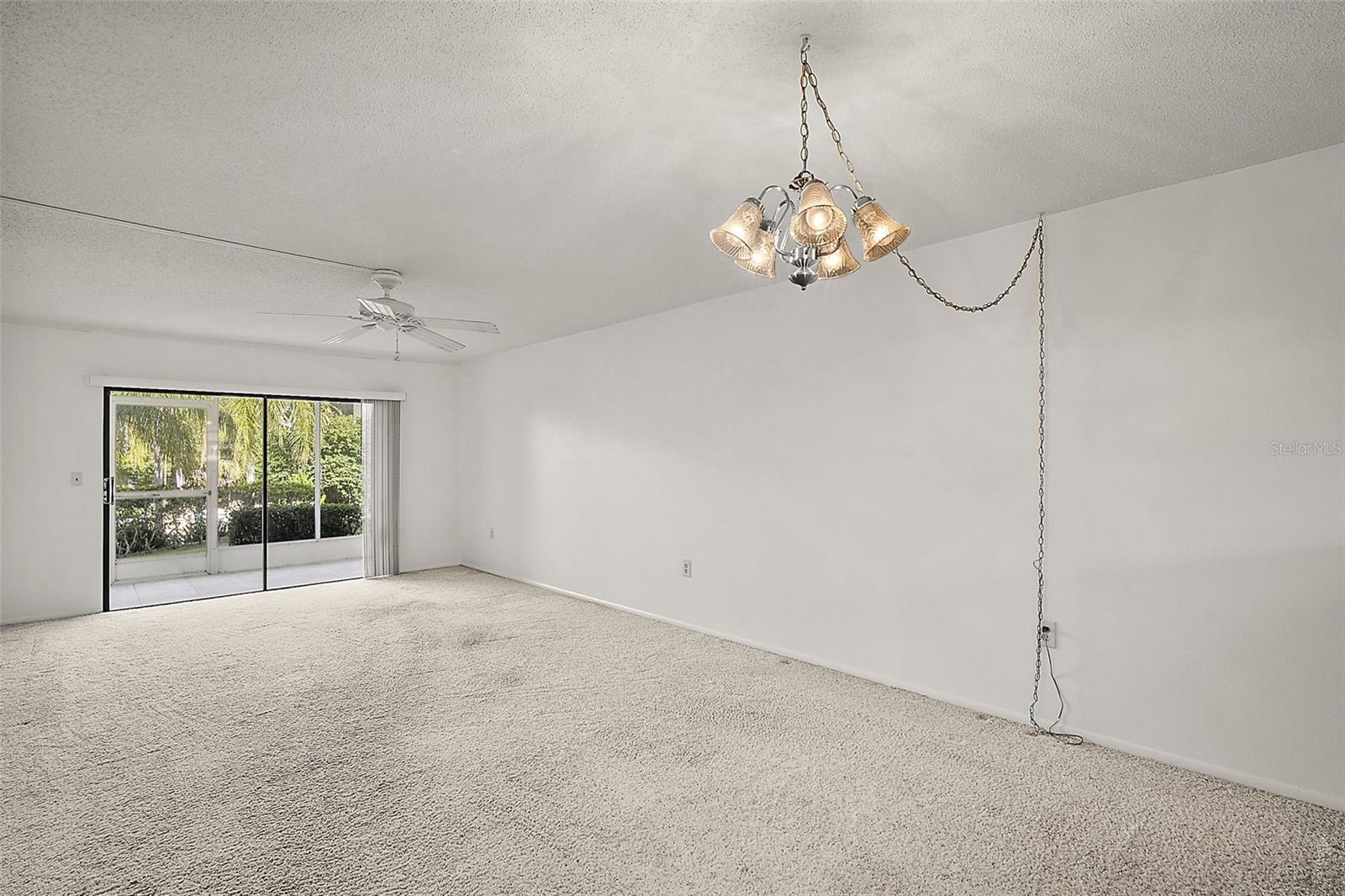 Image 5 of 28 For 101 Grandview Street 103