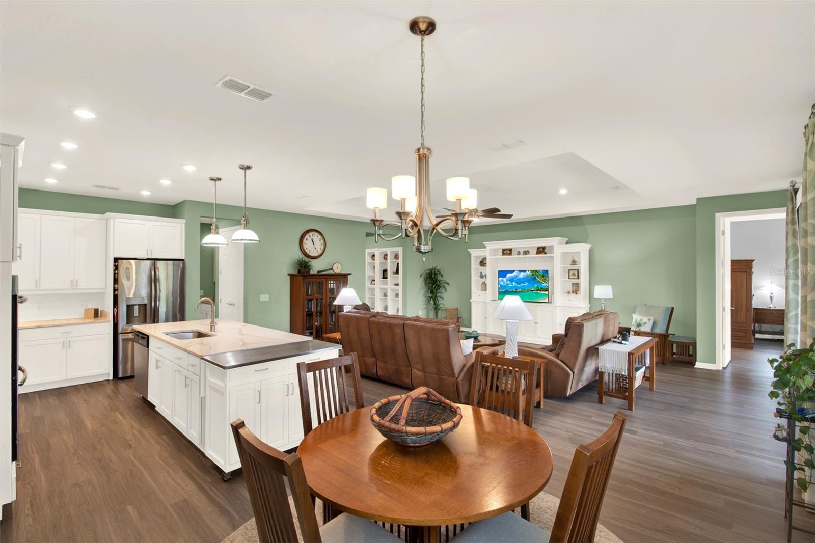 Image 14 of 81 For 446 Treviso Drive
