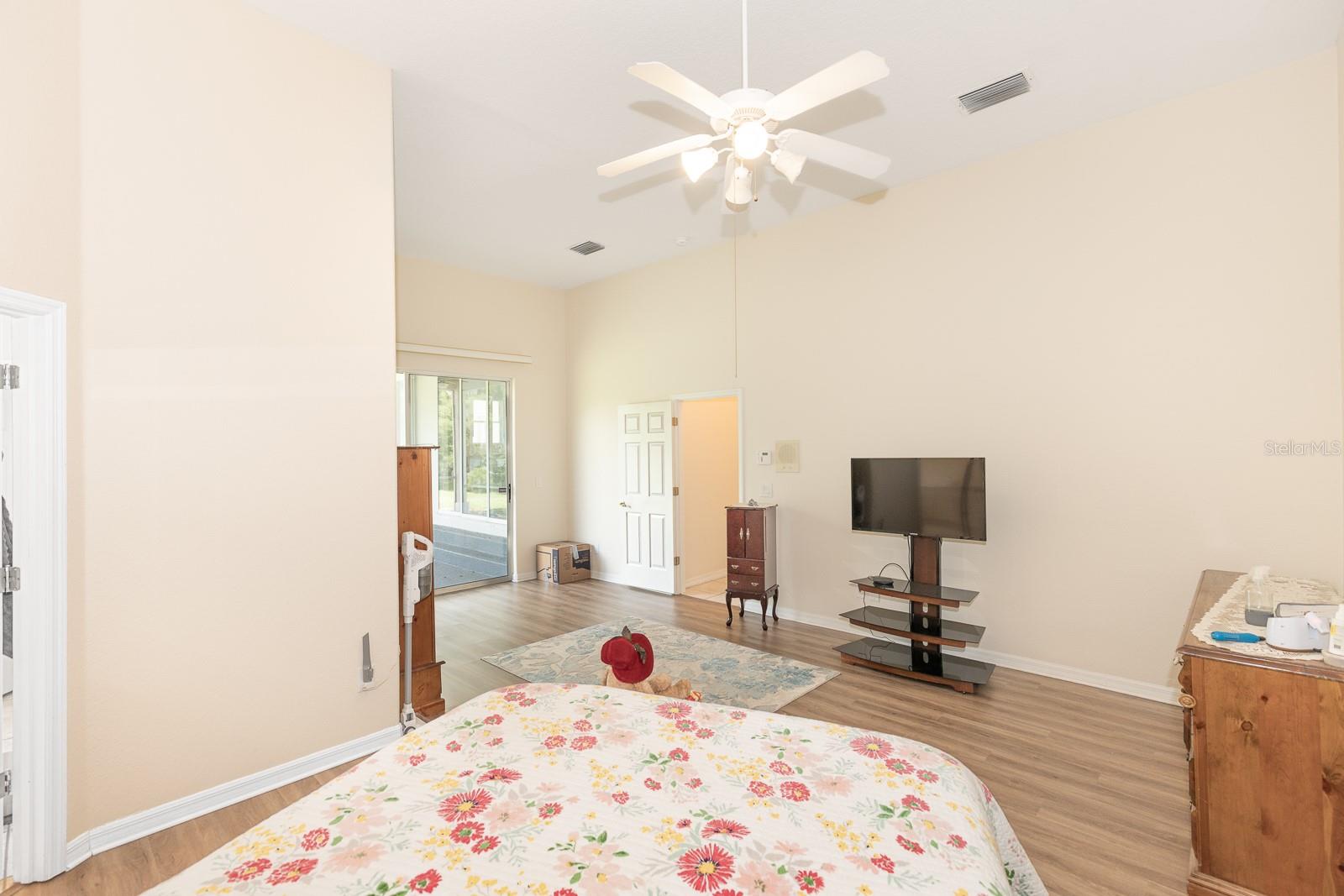 Image 13 of 55 For 32025 Timberlake Drive