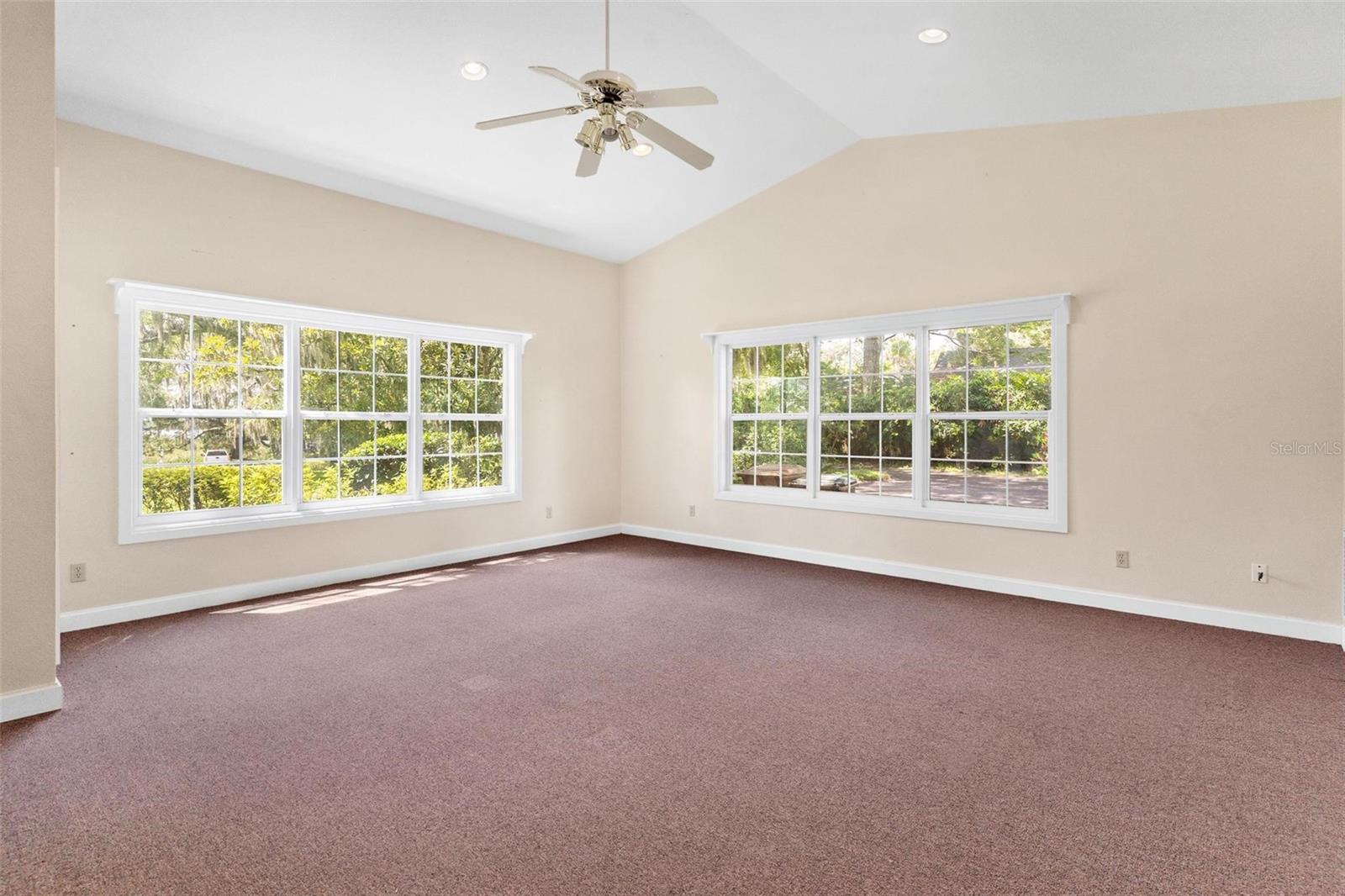 Image 14 of 82 For 9223 Silver Lake Drive