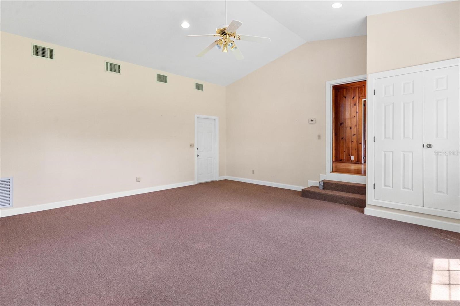 Image 15 of 82 For 9223 Silver Lake Drive