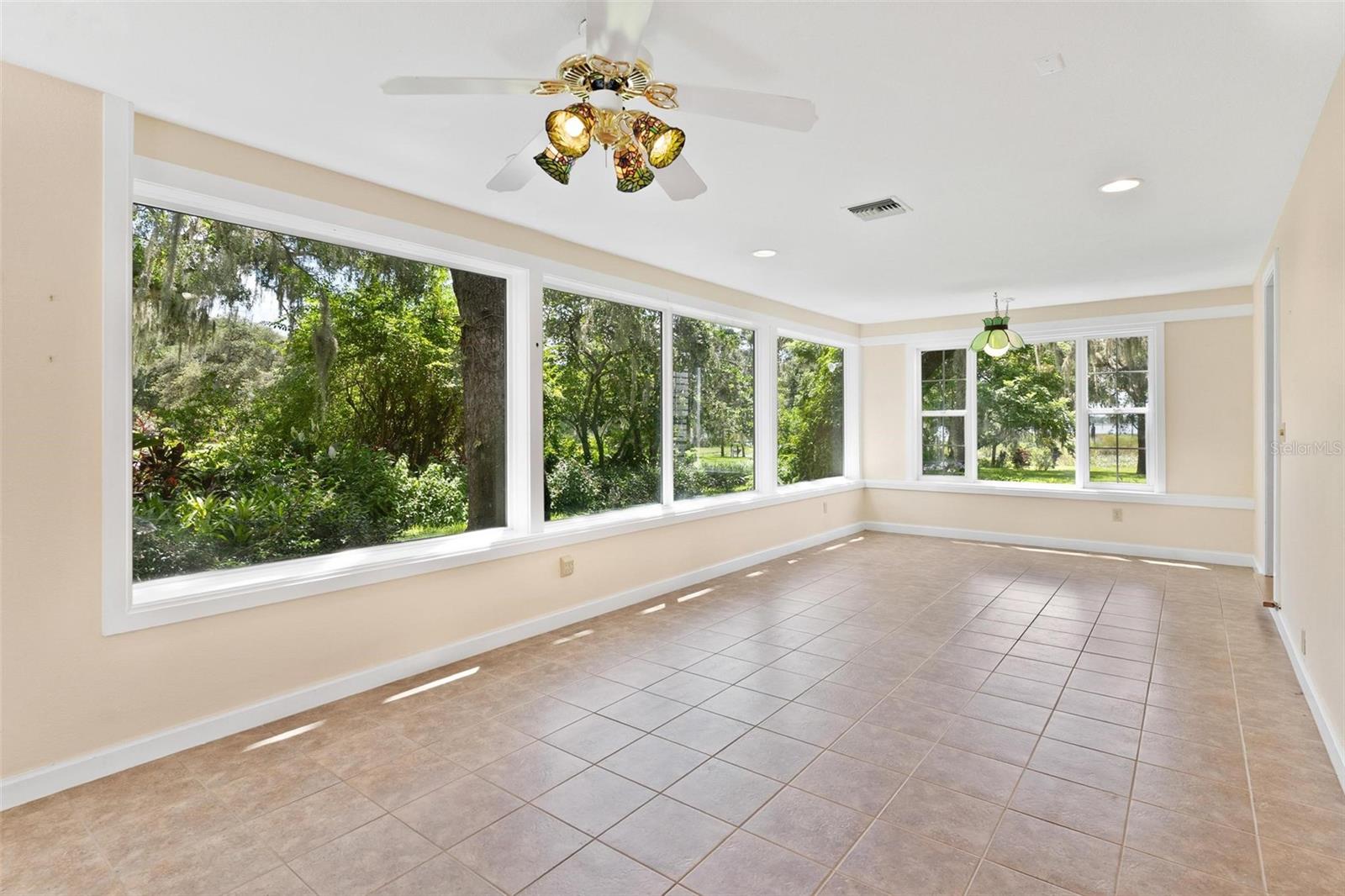 Image 20 of 82 For 9223 Silver Lake Drive