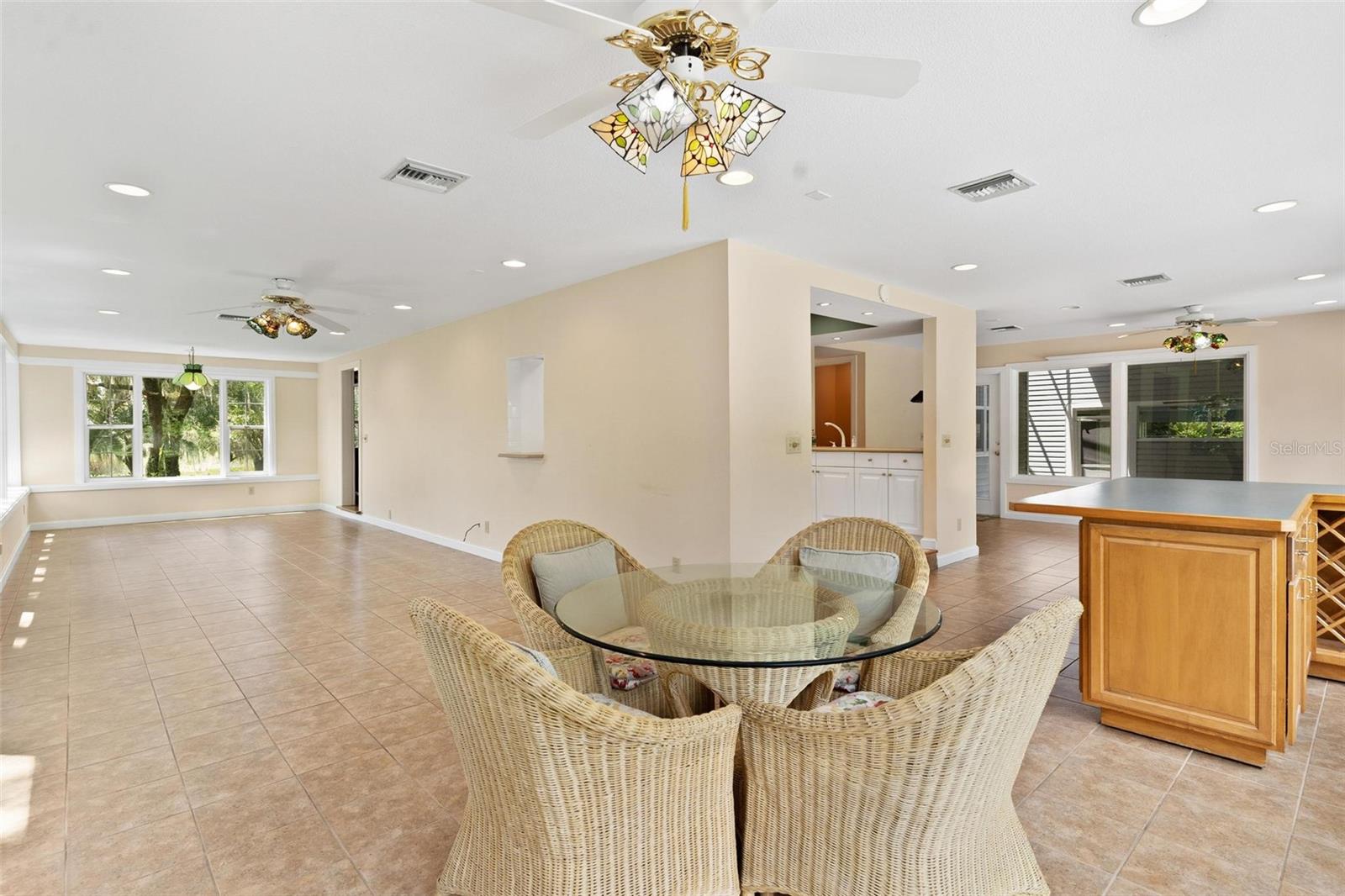 Image 22 of 82 For 9223 Silver Lake Drive