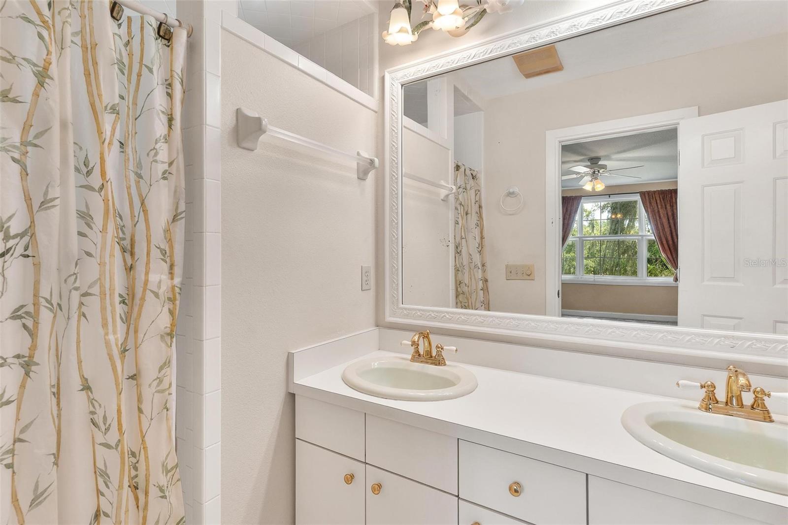 Image 37 of 82 For 9223 Silver Lake Drive