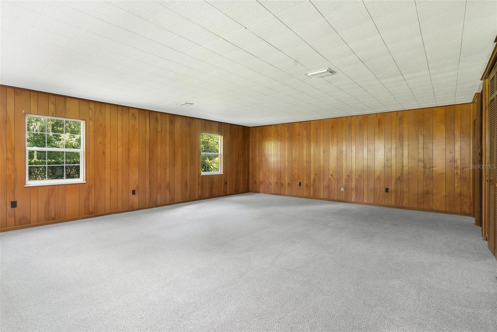 Image 61 of 82 For 9223 Silver Lake Drive