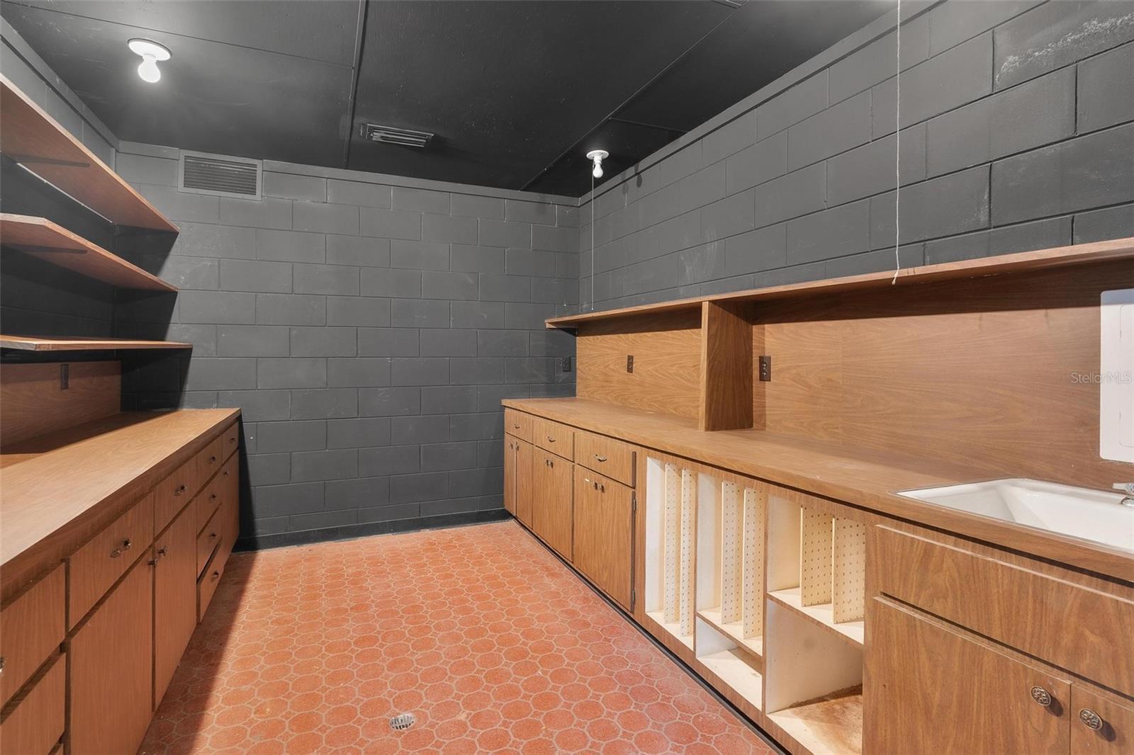 Image 66 of 82 For 9223 Silver Lake Drive