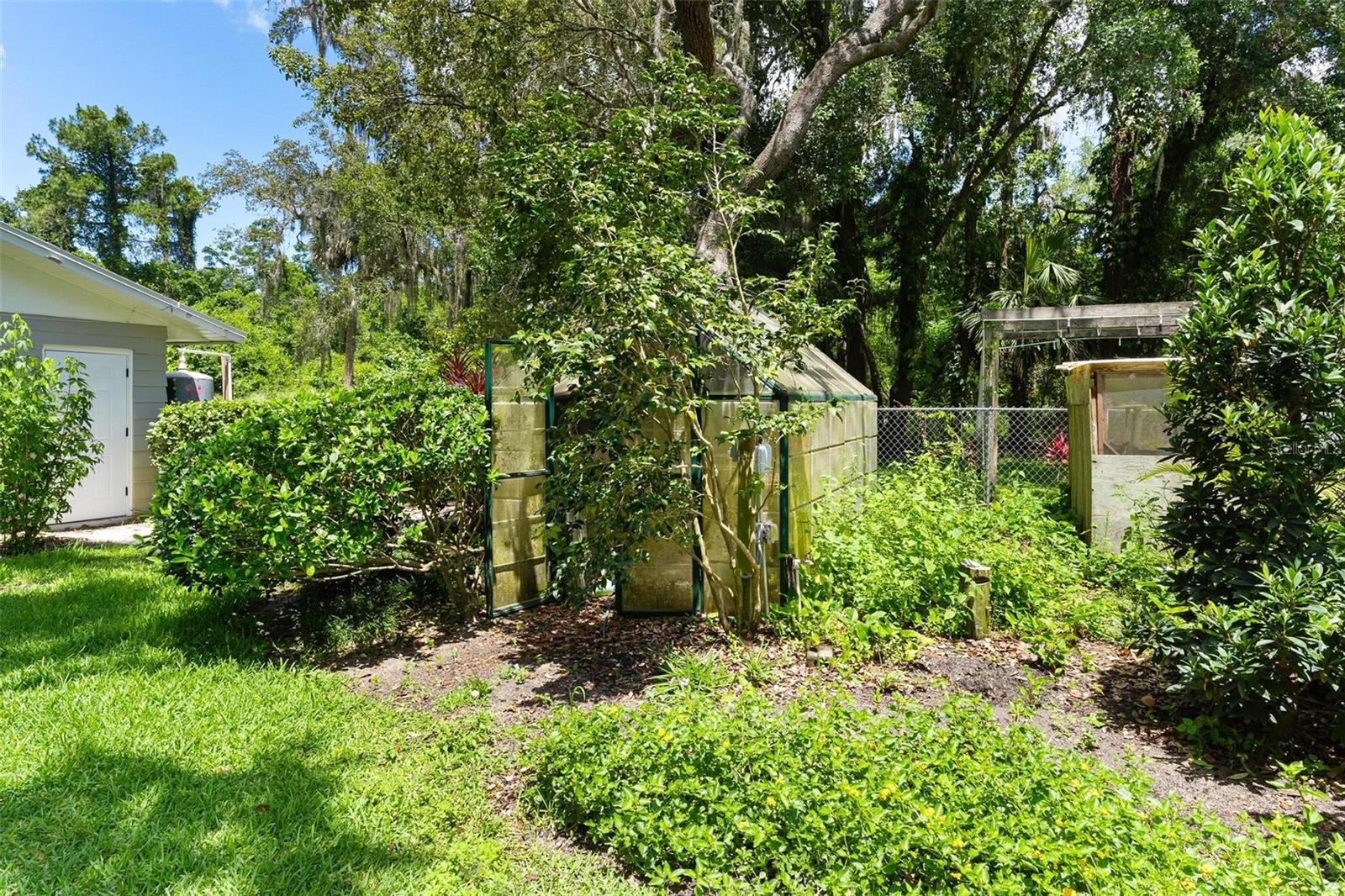 Image 76 of 82 For 9223 Silver Lake Drive