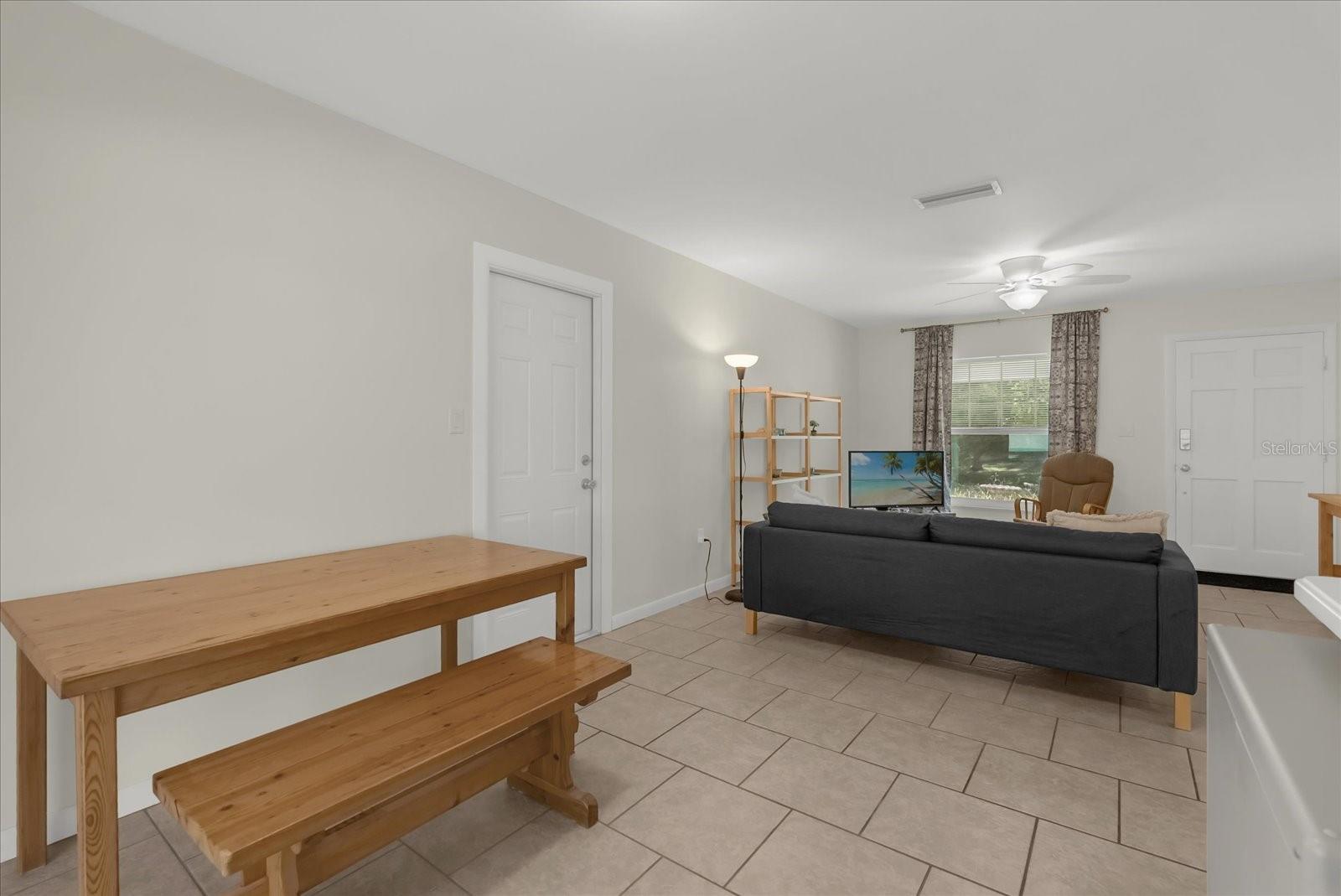 Image 11 of 28 For 123 Clayton Street